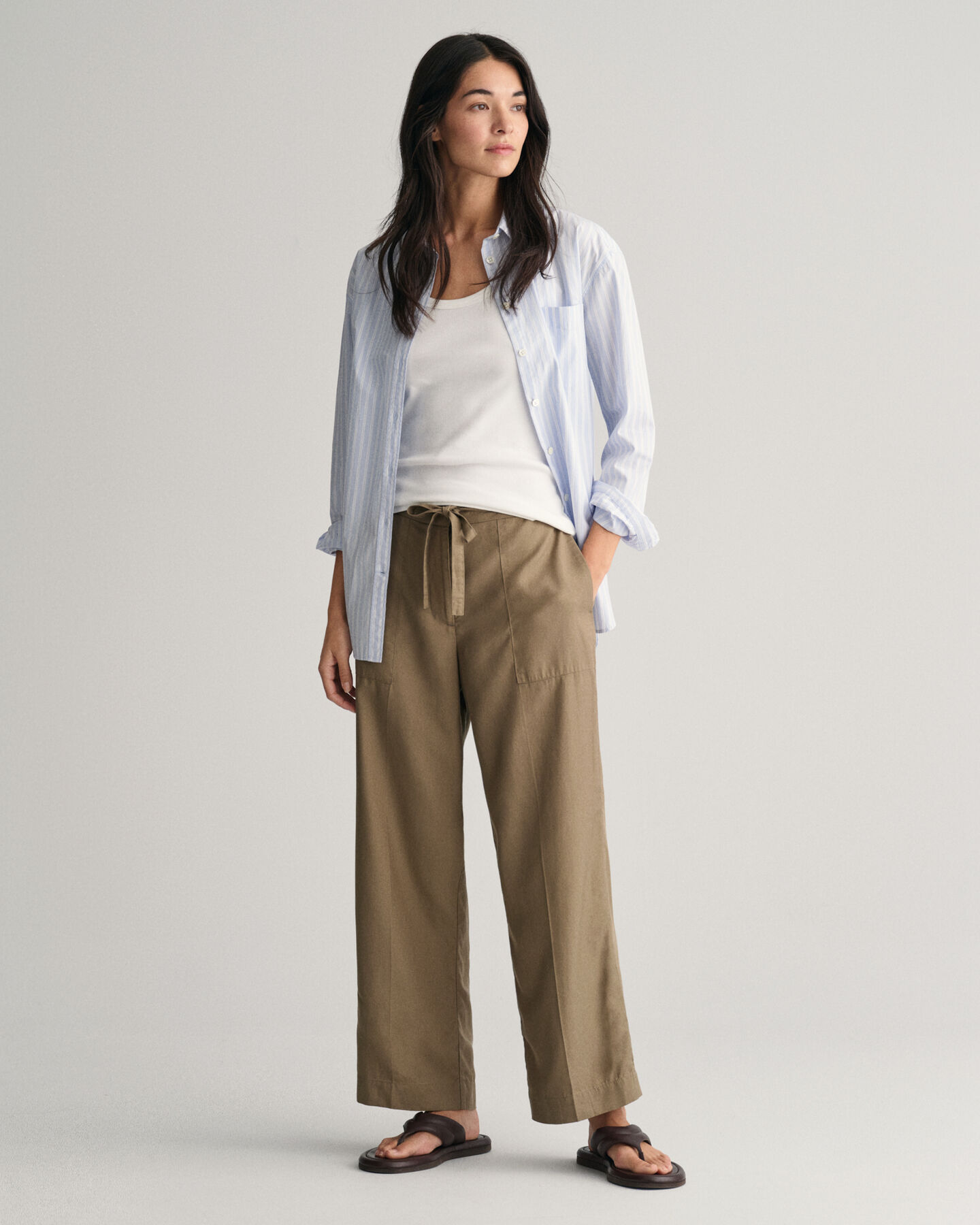 Pantaloni con cintura in vita relaxed fit