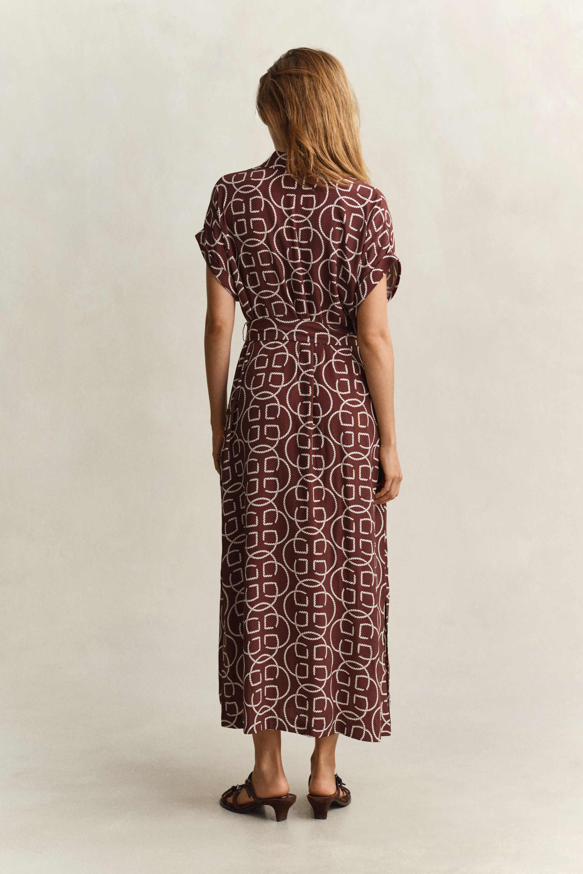 Abito Monogram con maniche ad aletta