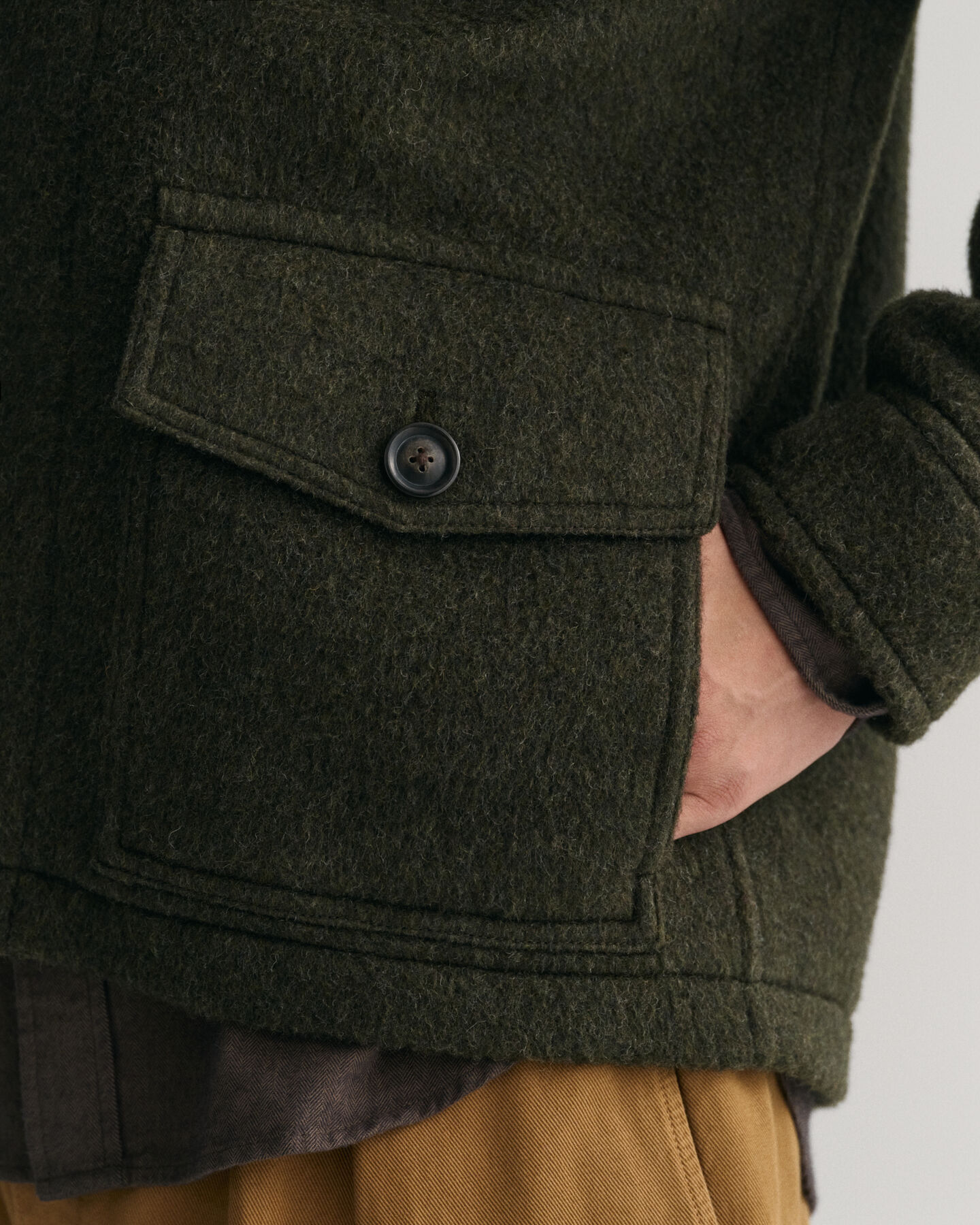 Giacca in lana corta