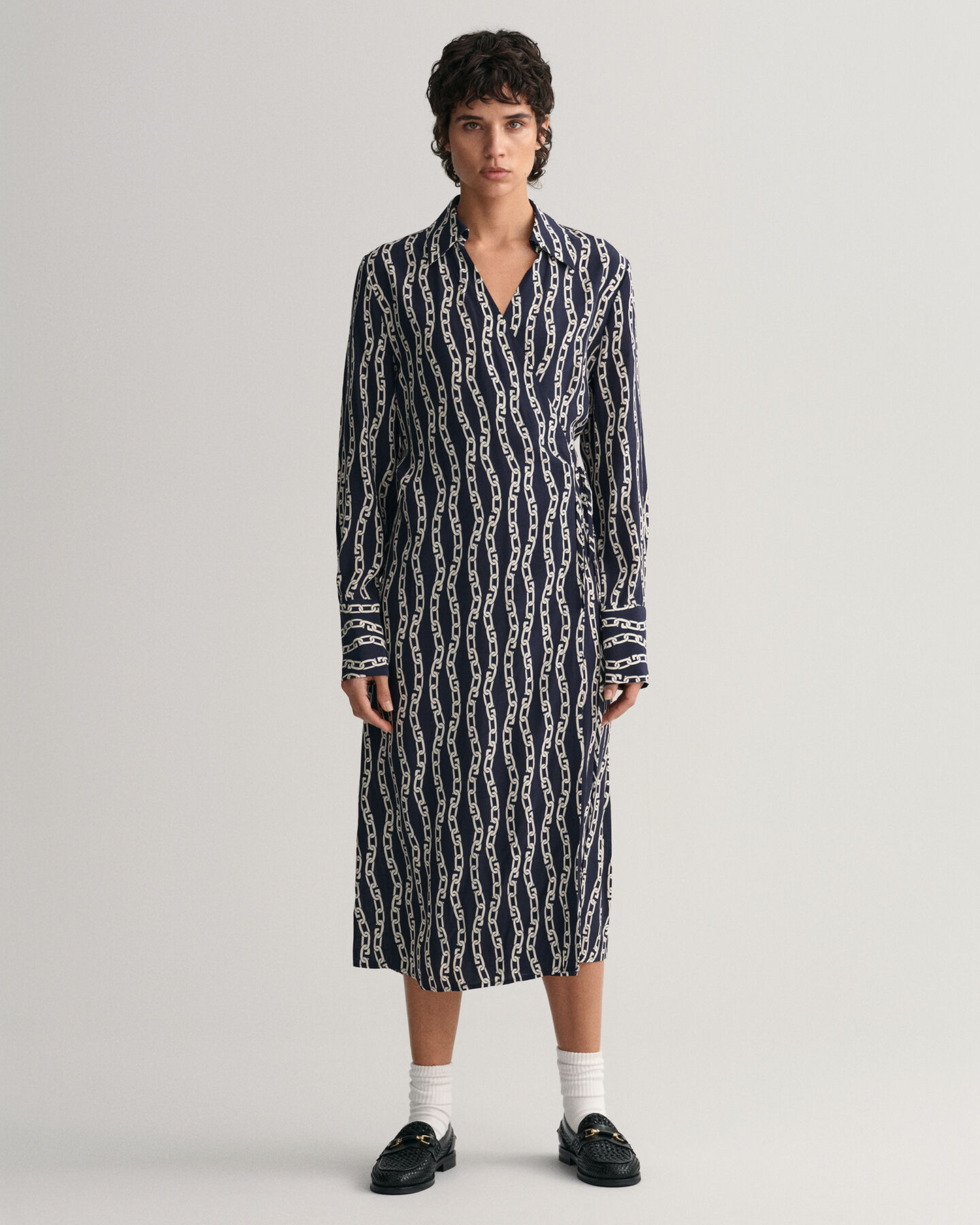 Abito a portafoglio con stampa a catena