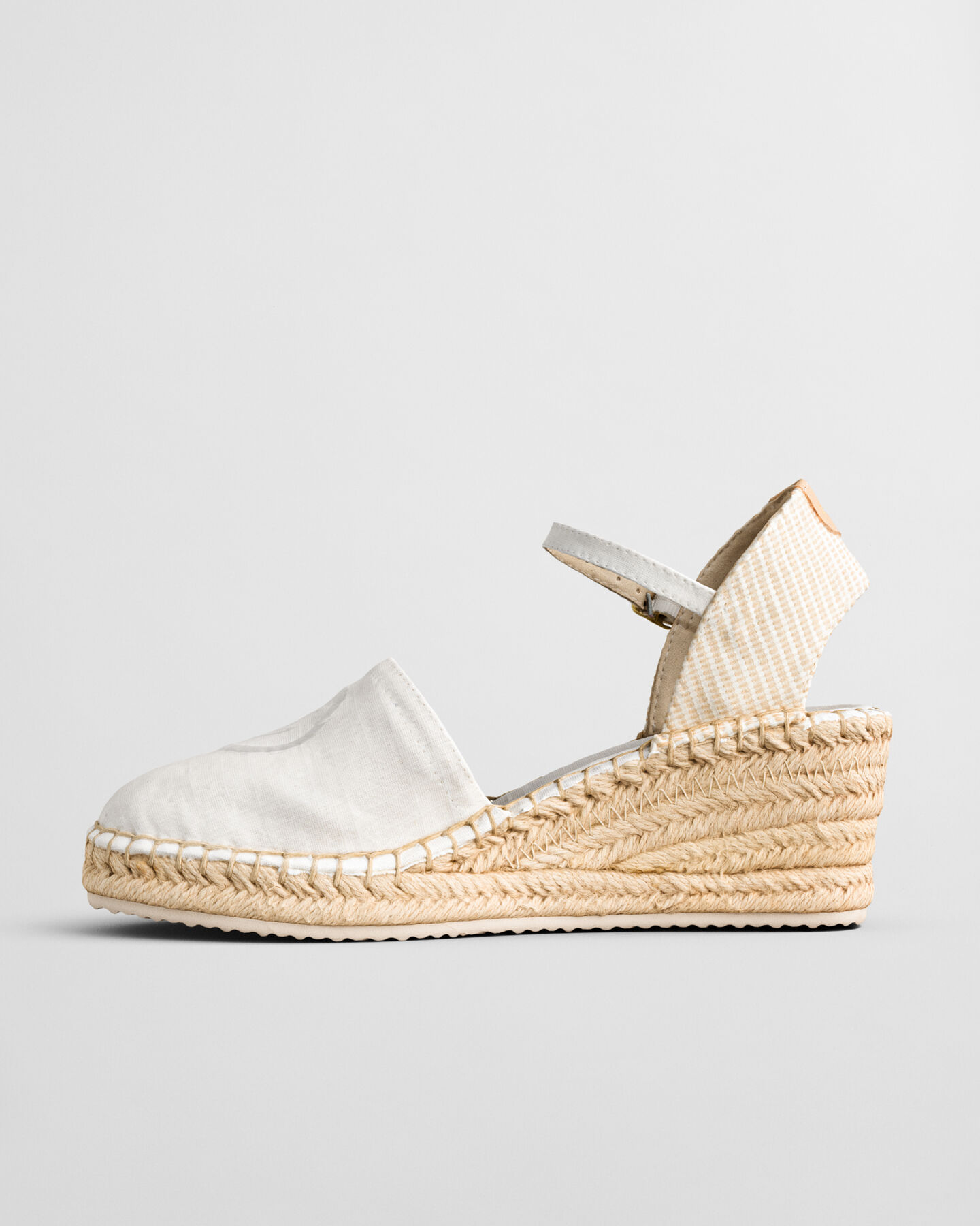 Espadrillas con zeppa in lino