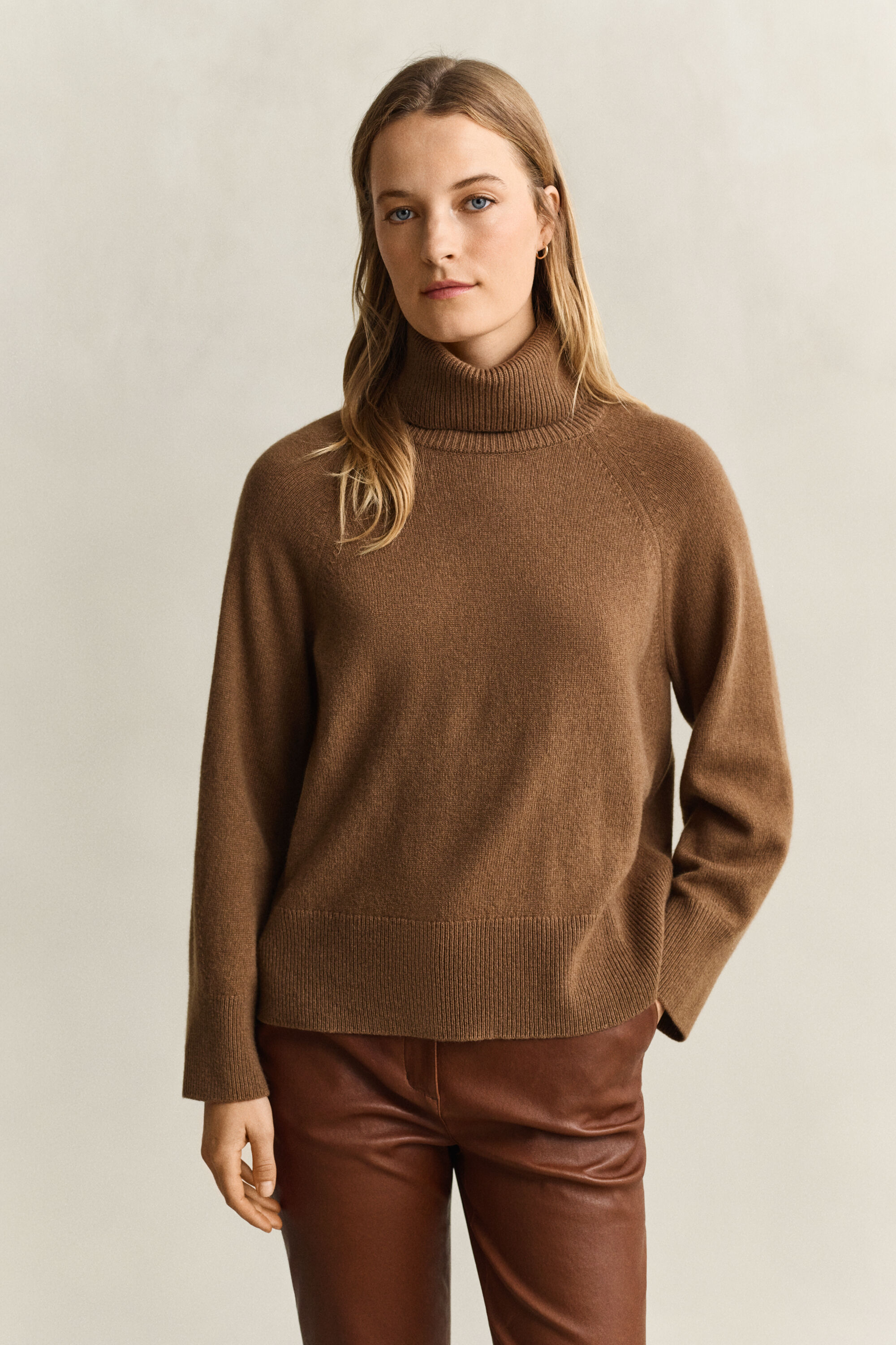 Maglia a collo alto in cashmere e lana