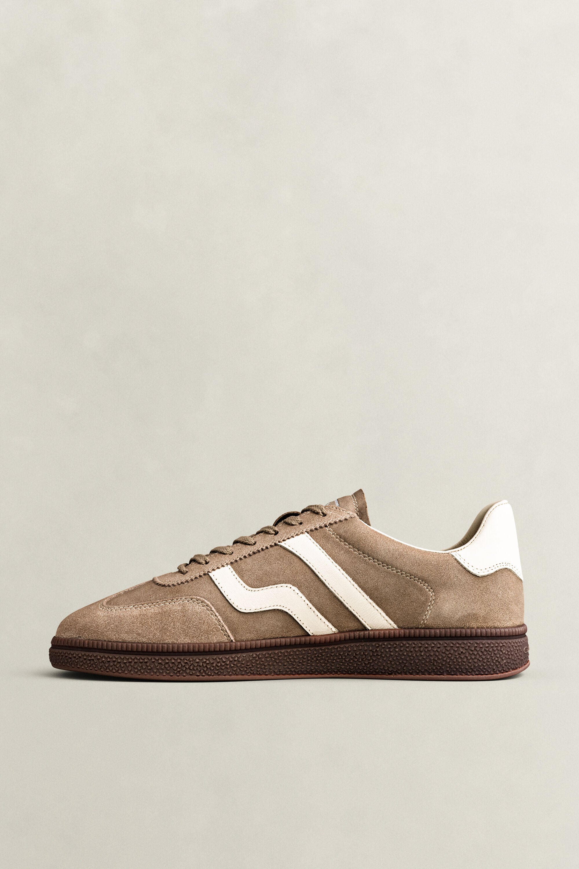 Sneakers Cuzmo in camoscio