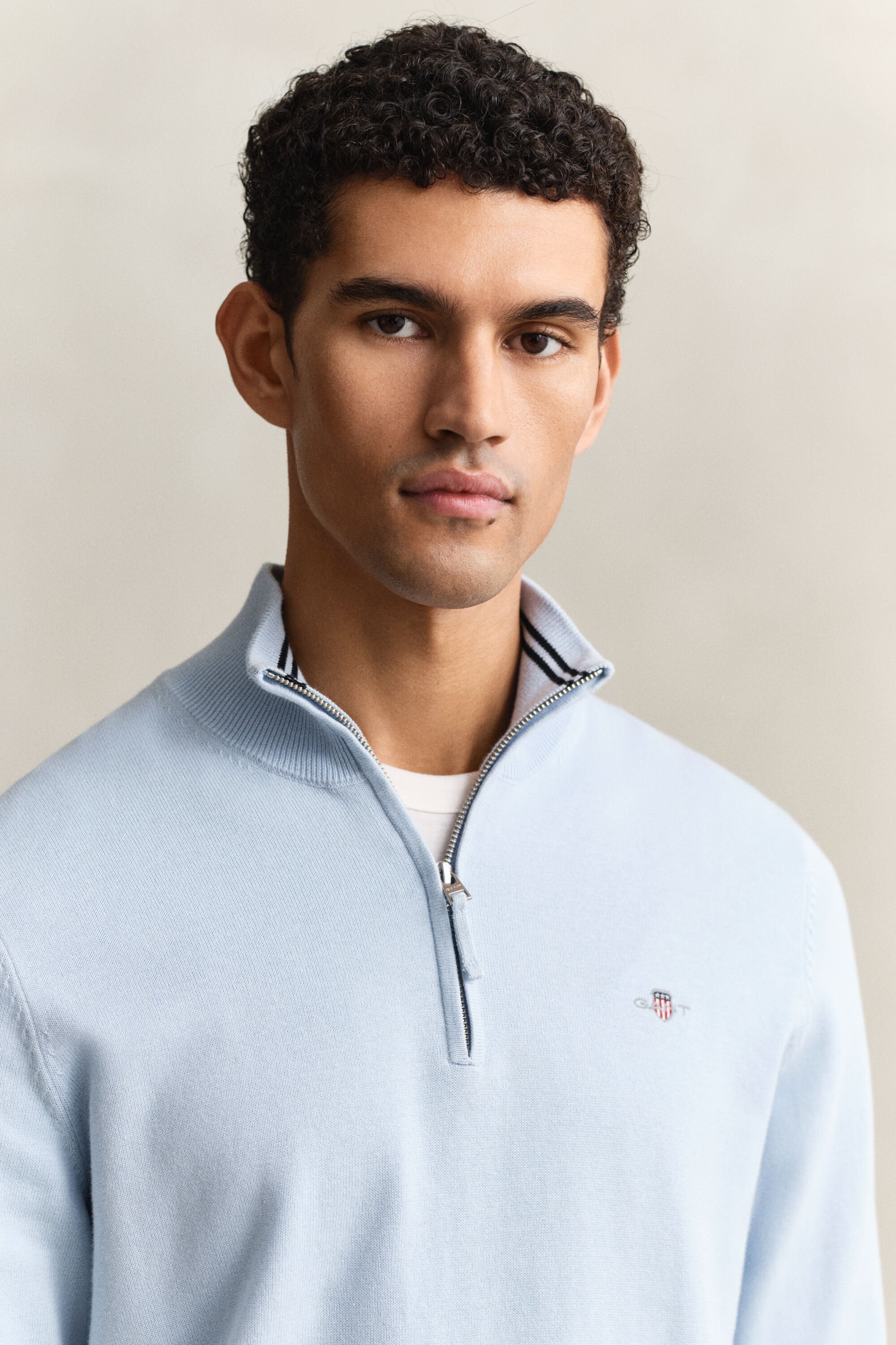 Maglia in cotone classico con zip corta