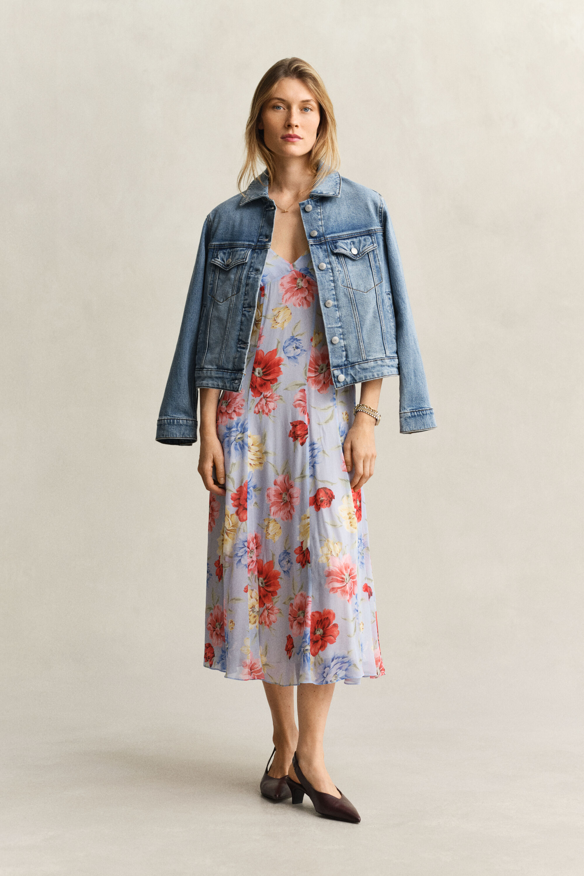 Abito con spalline e stampa floreale