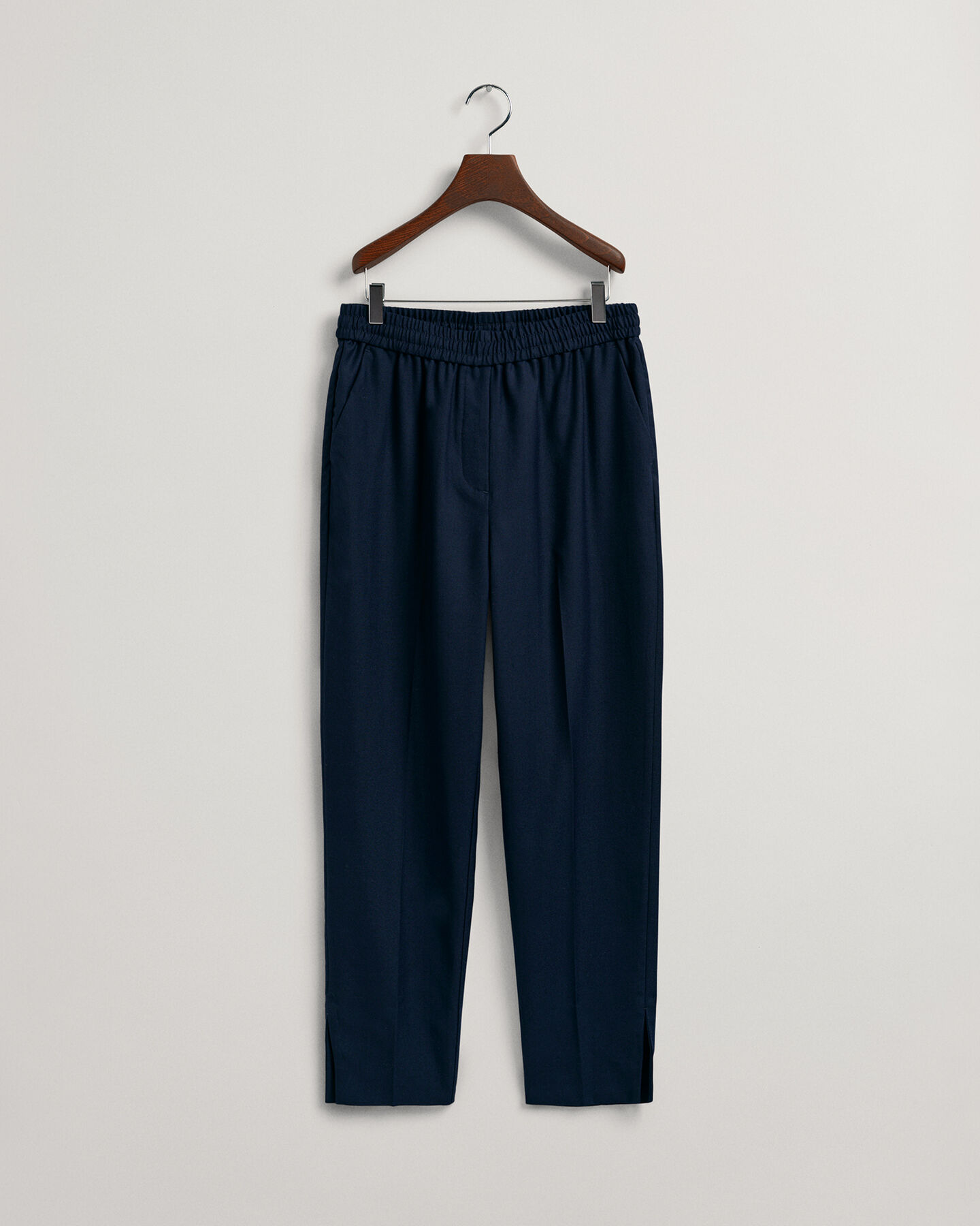 Pantaloni pull-on stretti in fondo