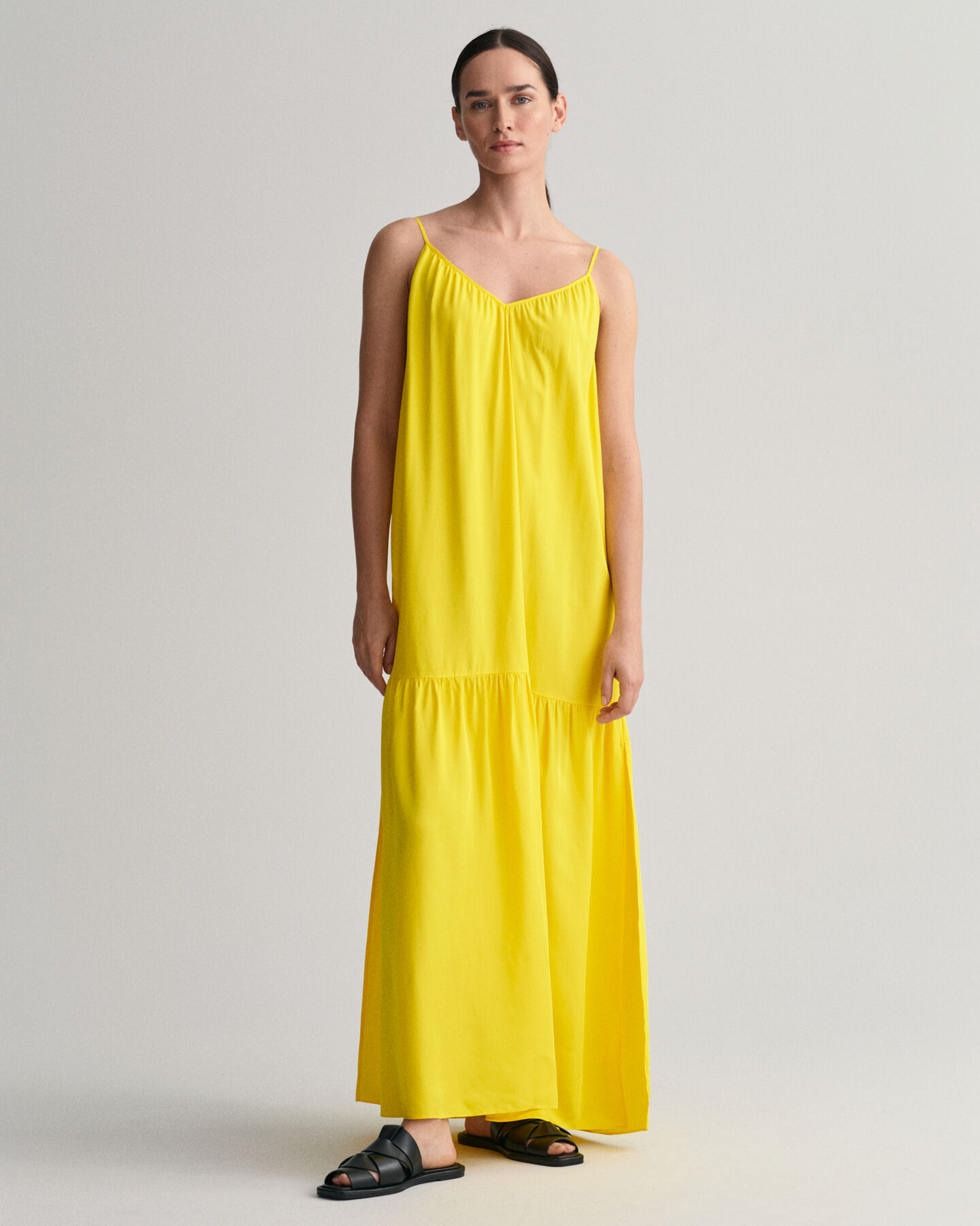 Abito maxi con spalline