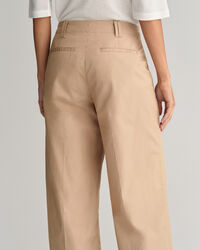Pantaloni chino leggeri relaxed fit