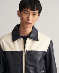 Giacca in pelle corta