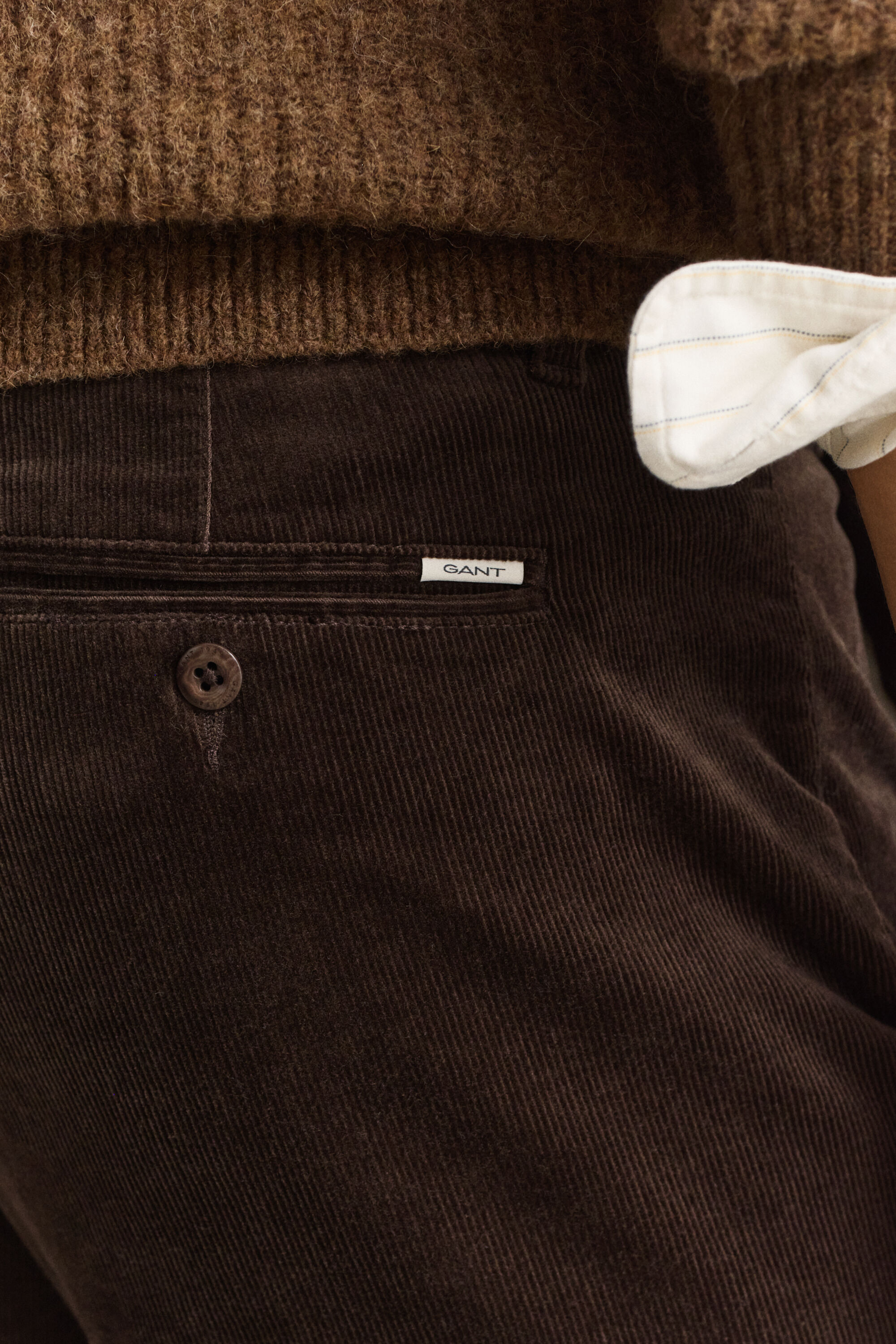 Pantaloni chino in velluto a coste regular