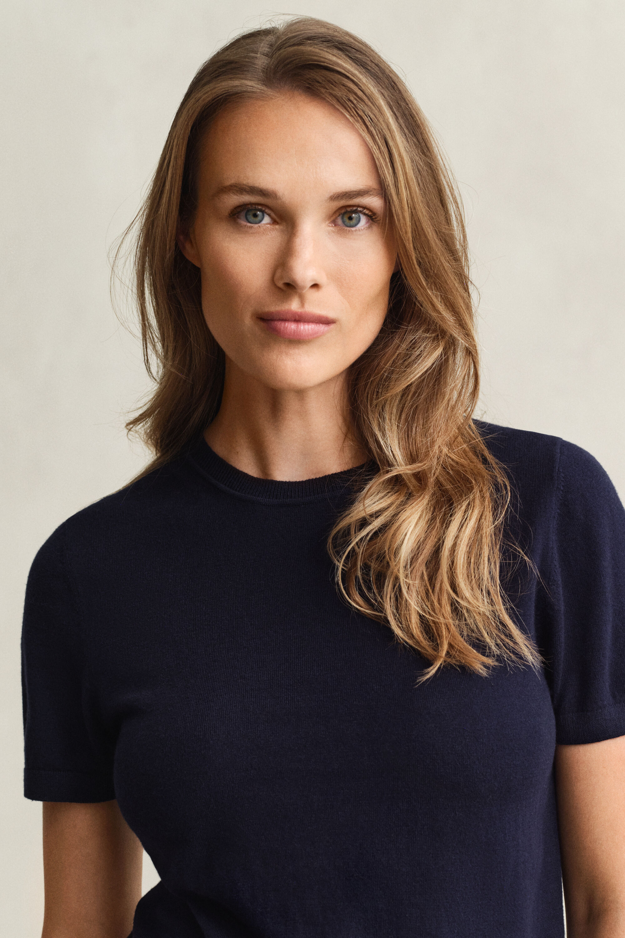 Maglia girocollo leggera a maniche corte