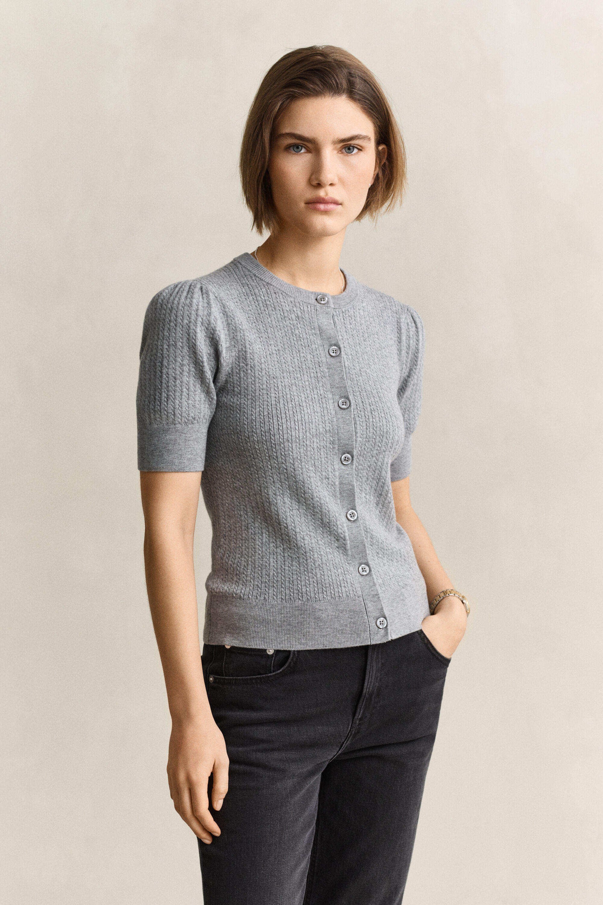 Cardigan a trecce con maniche corte