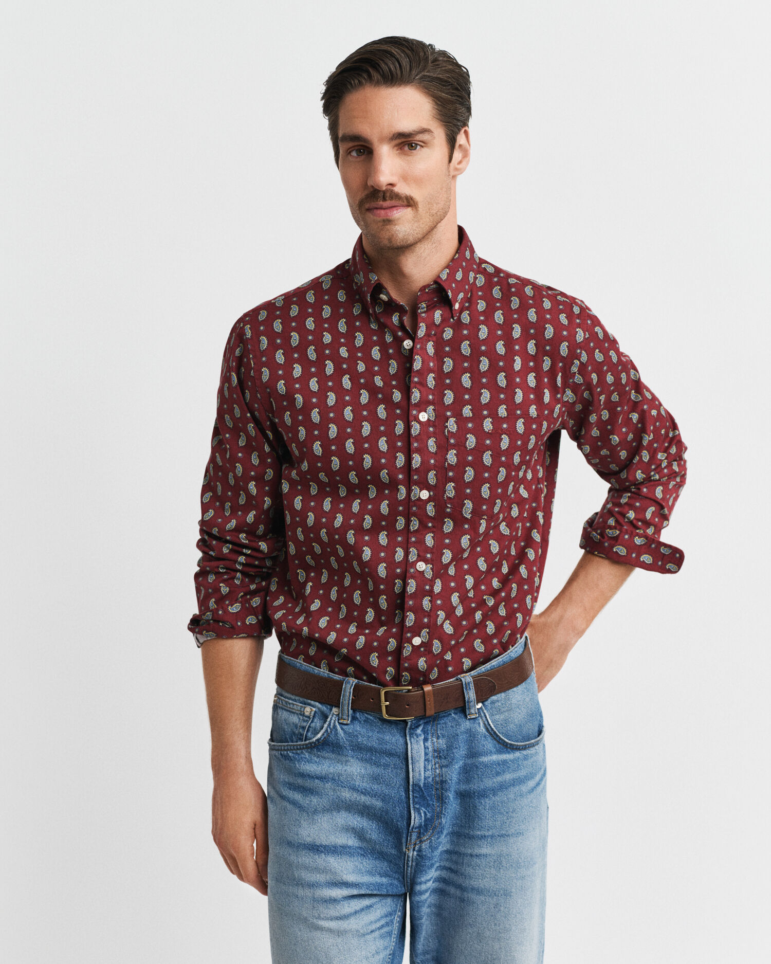 Camicia in twill con stampa di motivo cachemire regular fit