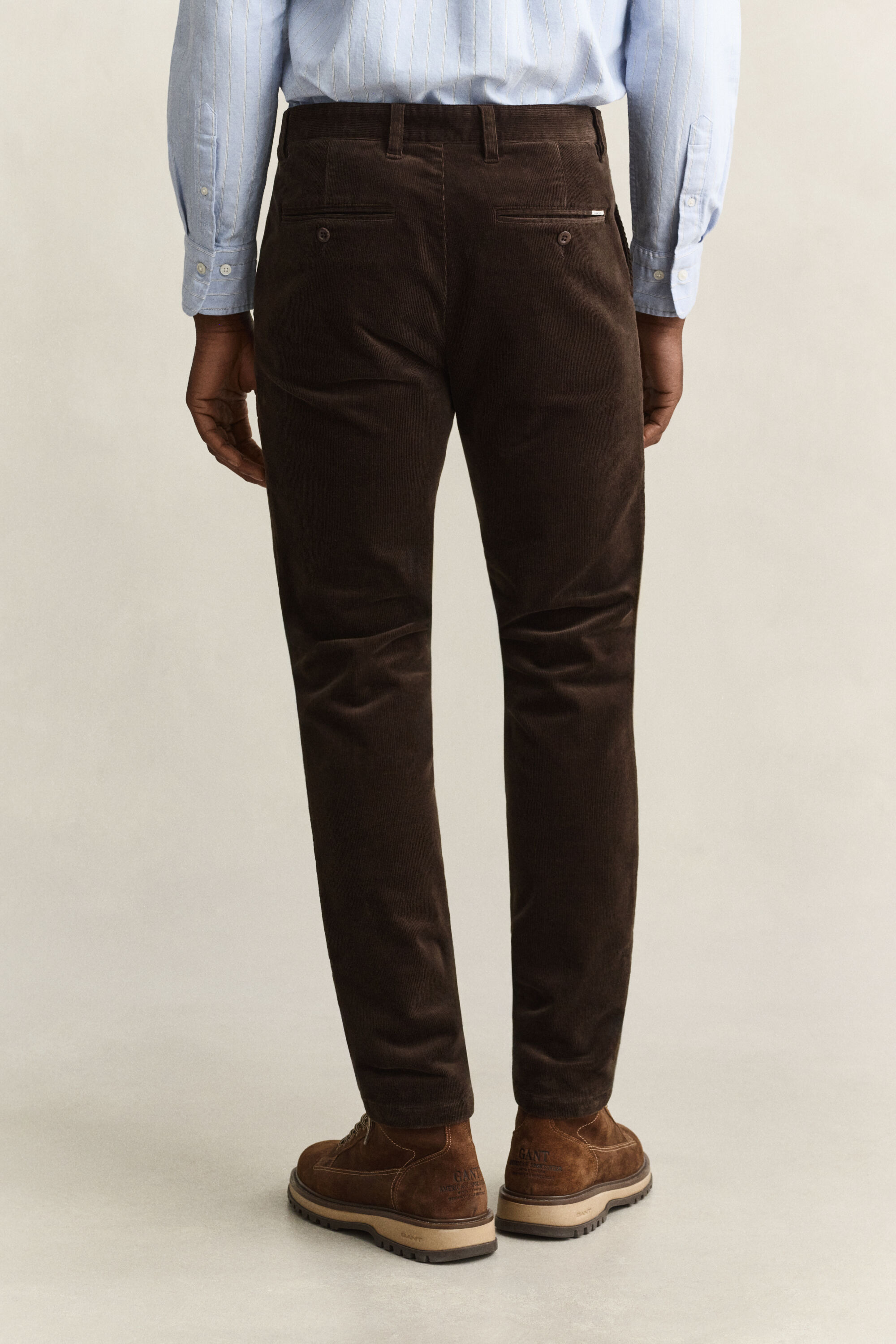 Pantaloni chino in velluto a coste slim