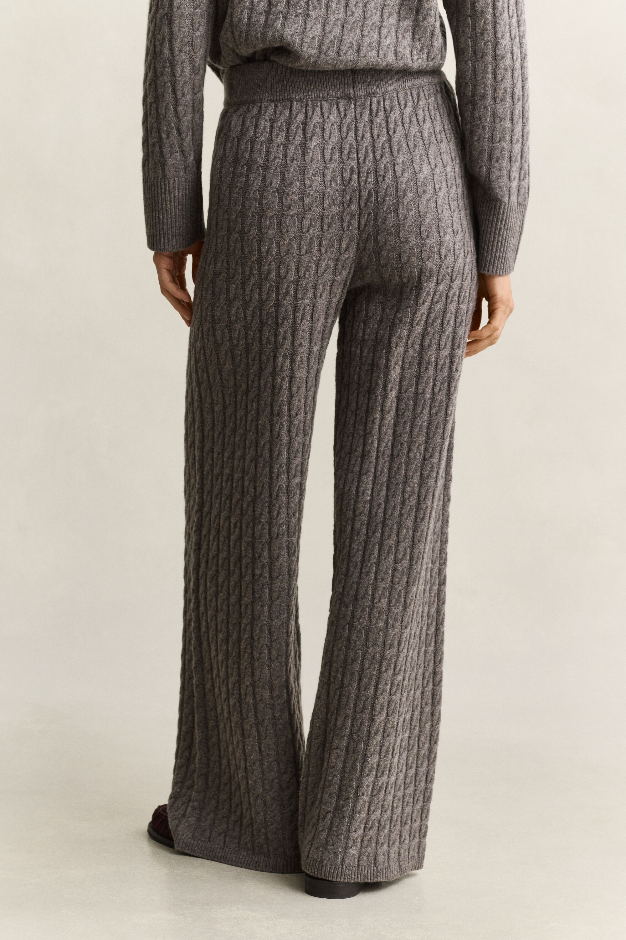 Pantaloni in lana misto cashmere