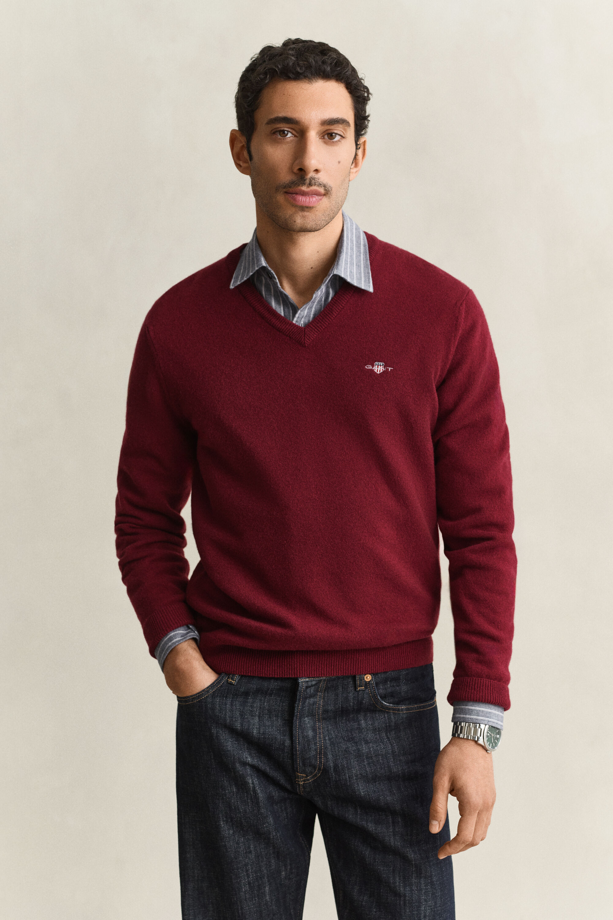 Maglia con scollo a V in lana d’agnello