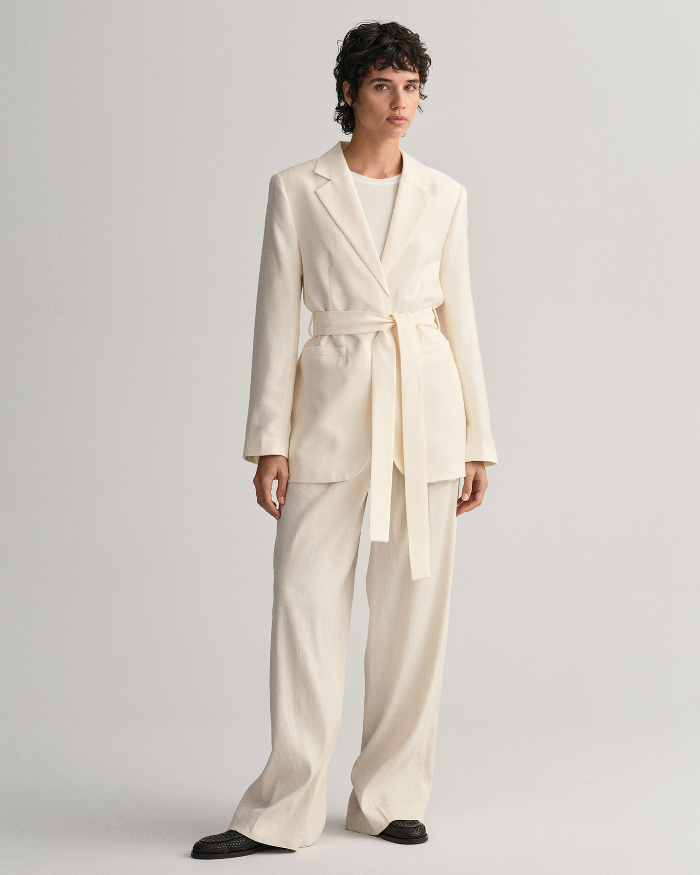 Blazer Fluid con cintura regular fit