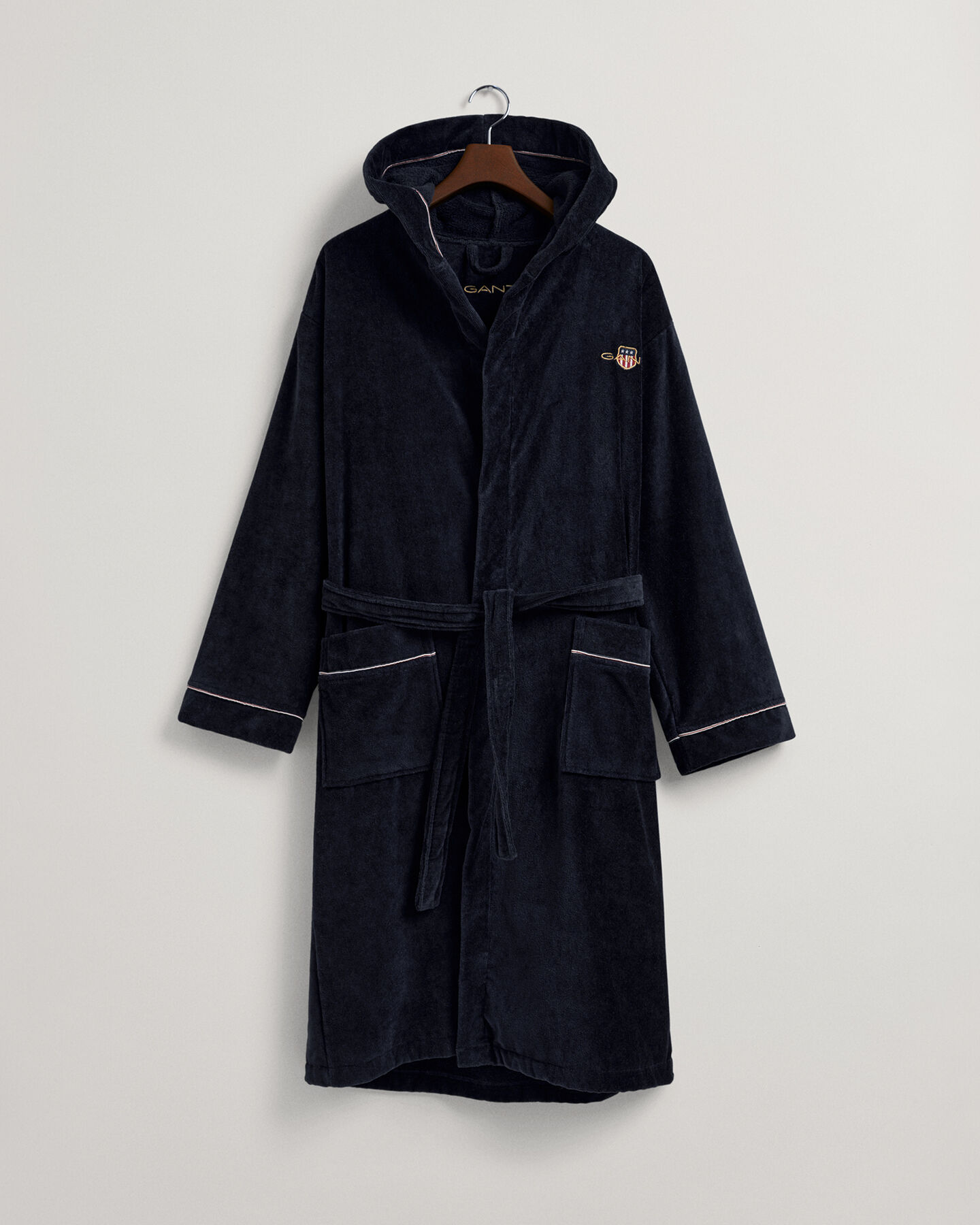 Vestaglia Archive Shield