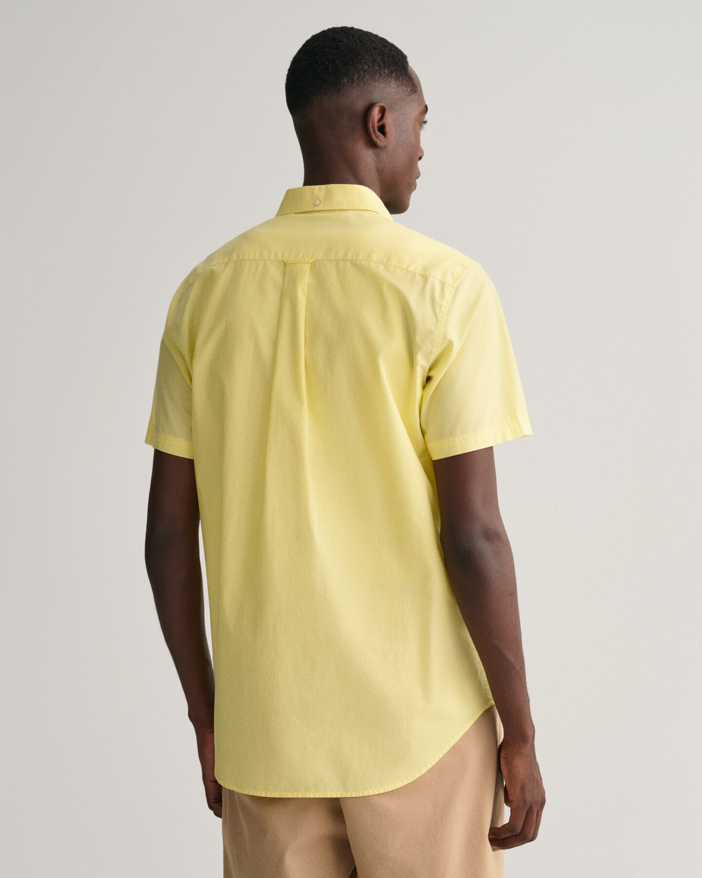 Camicia in broadcloth a maniche corte regular fit