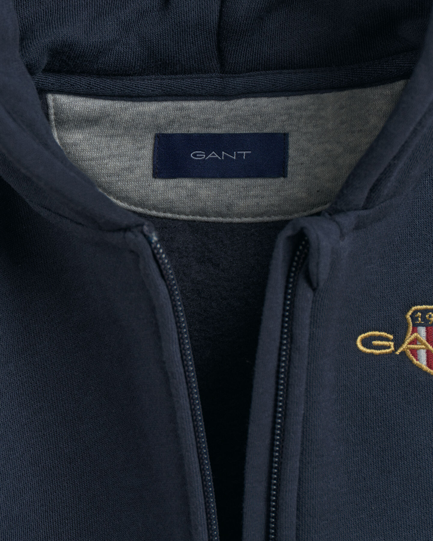 Coordinato pantaloni e felpa con cappuccio baby