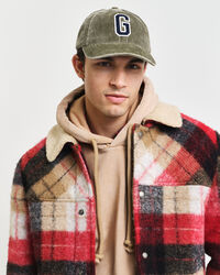 Berretto in velluto a coste délavé con stemma G