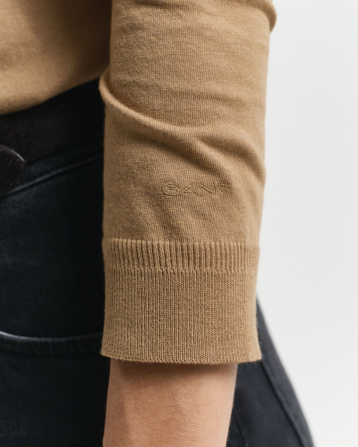 Polo a maniche lunghe con bottoni e senza cuciture