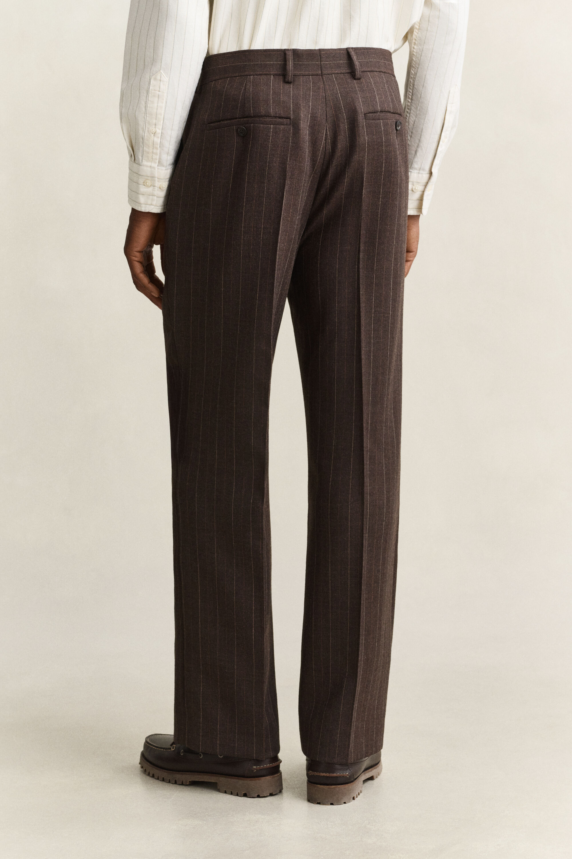 Pantaloni da abito gessati in lana tono su tono