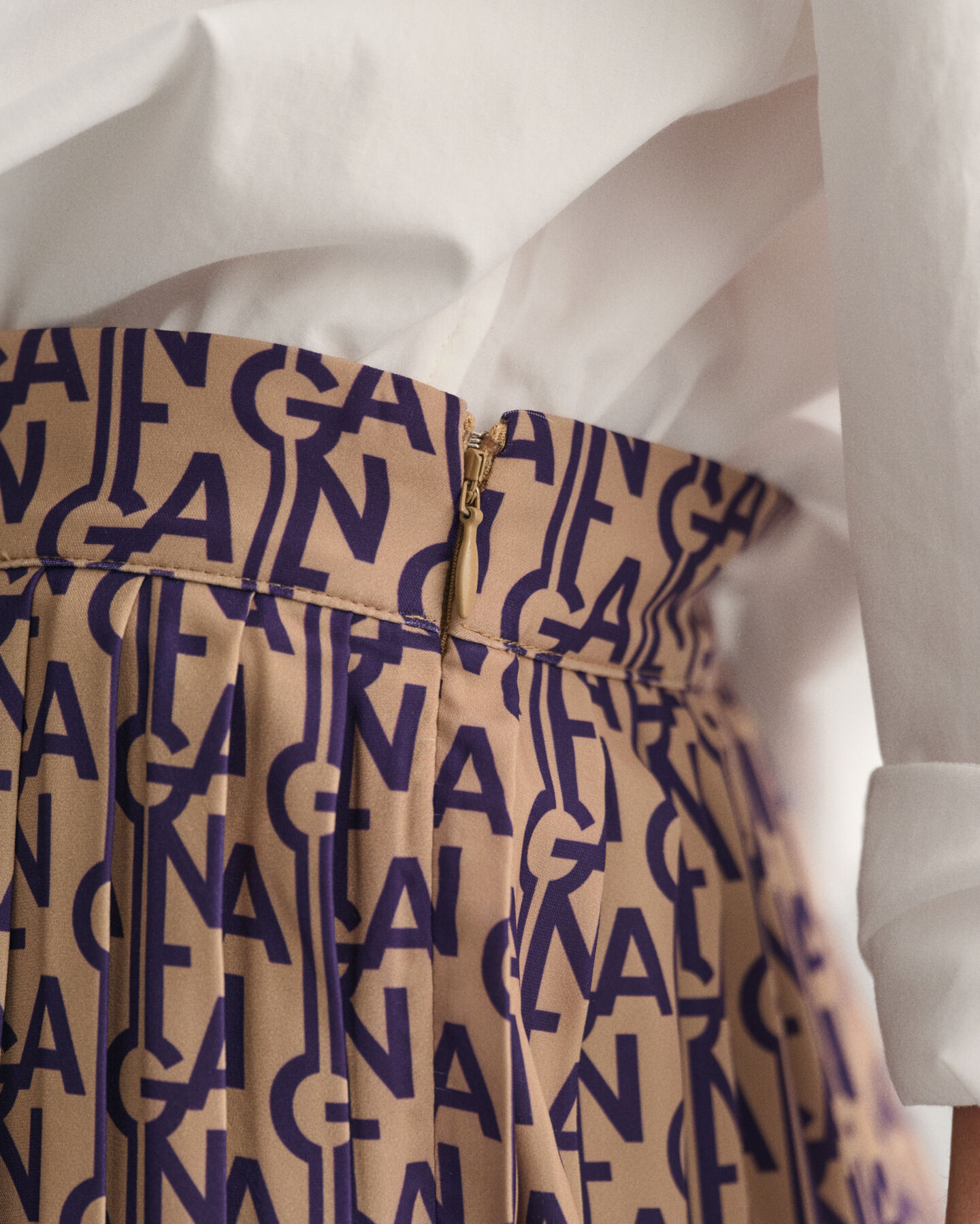 Gonna plissettata con stampa Monogram