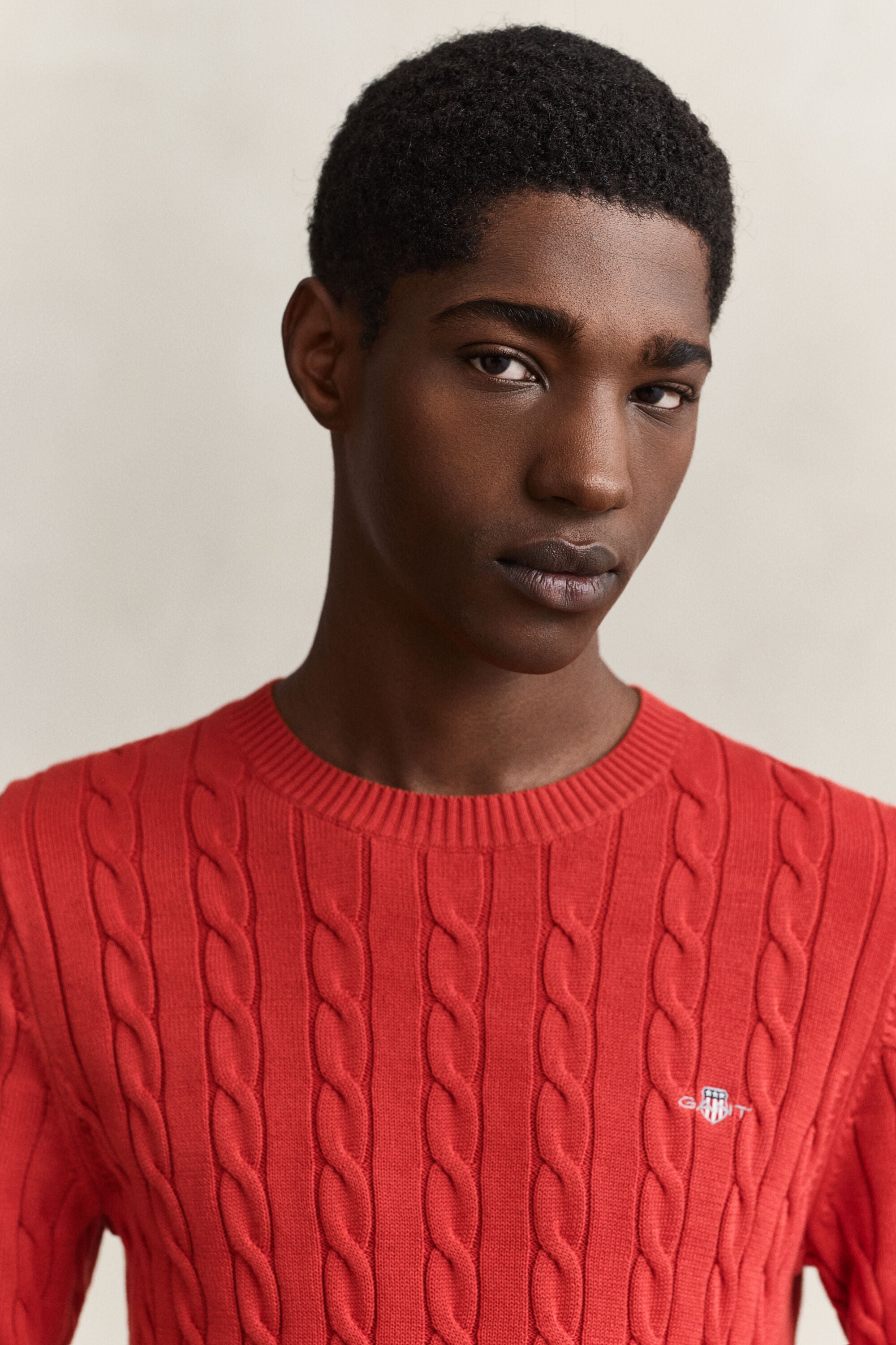 Maglia girocollo in cotone a trecce