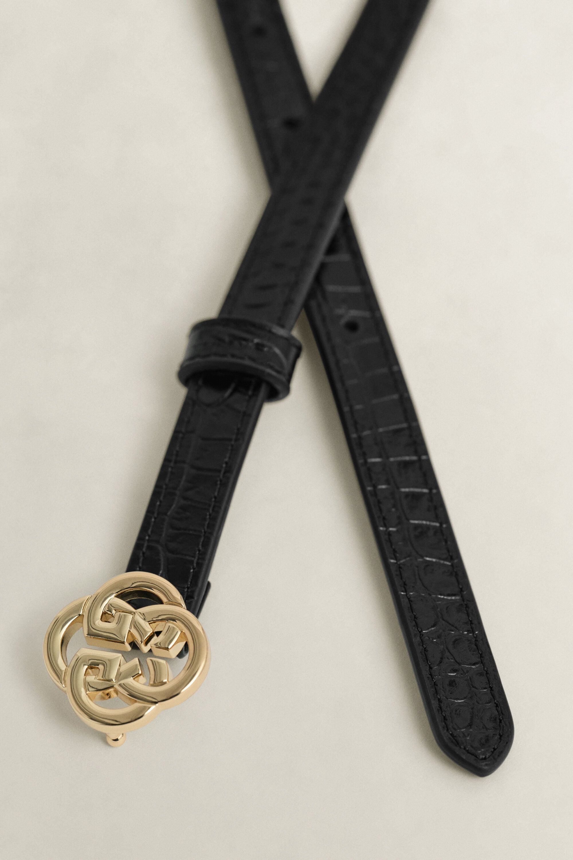 Cintura monogramma effetto coccodrillo