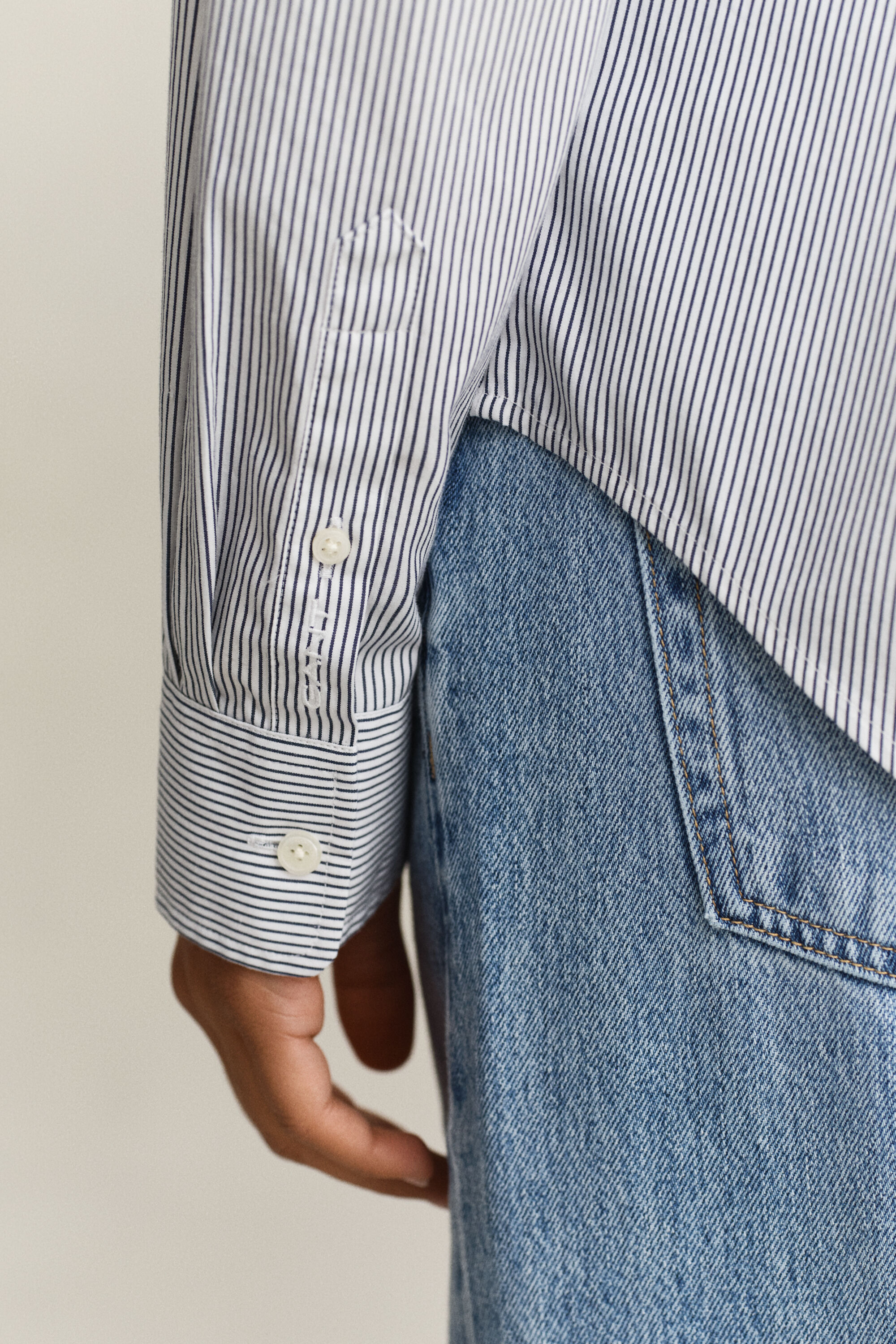 Camicia in cotone a righe con volant