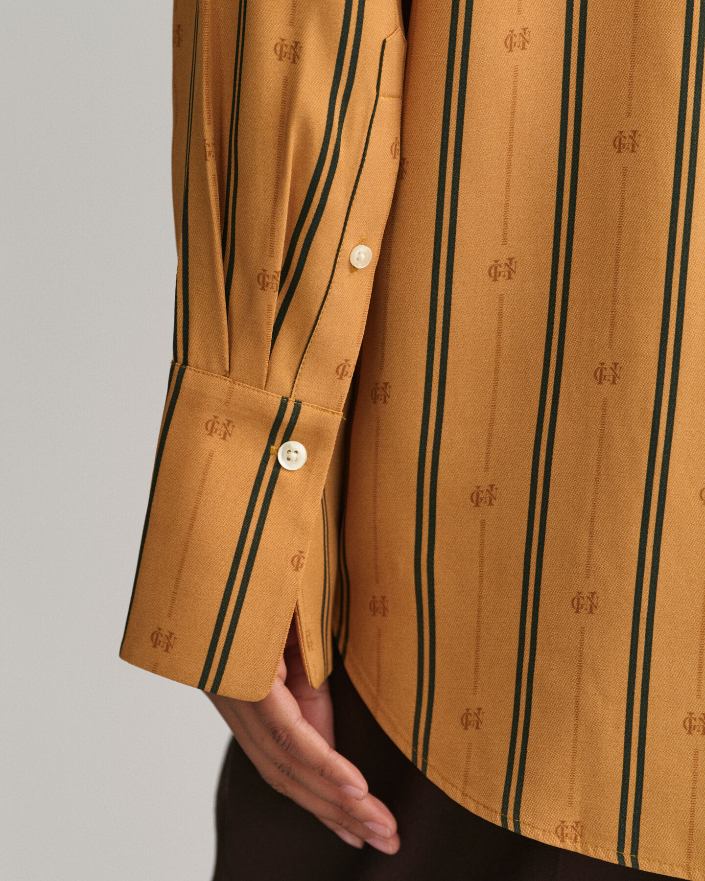 Camicia a righe Monogram relaxed fit