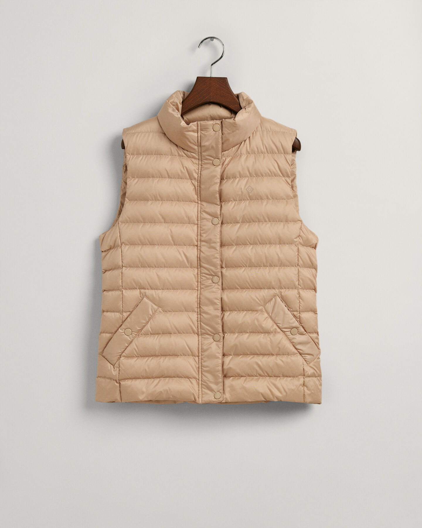 Piumino smanicato leggero