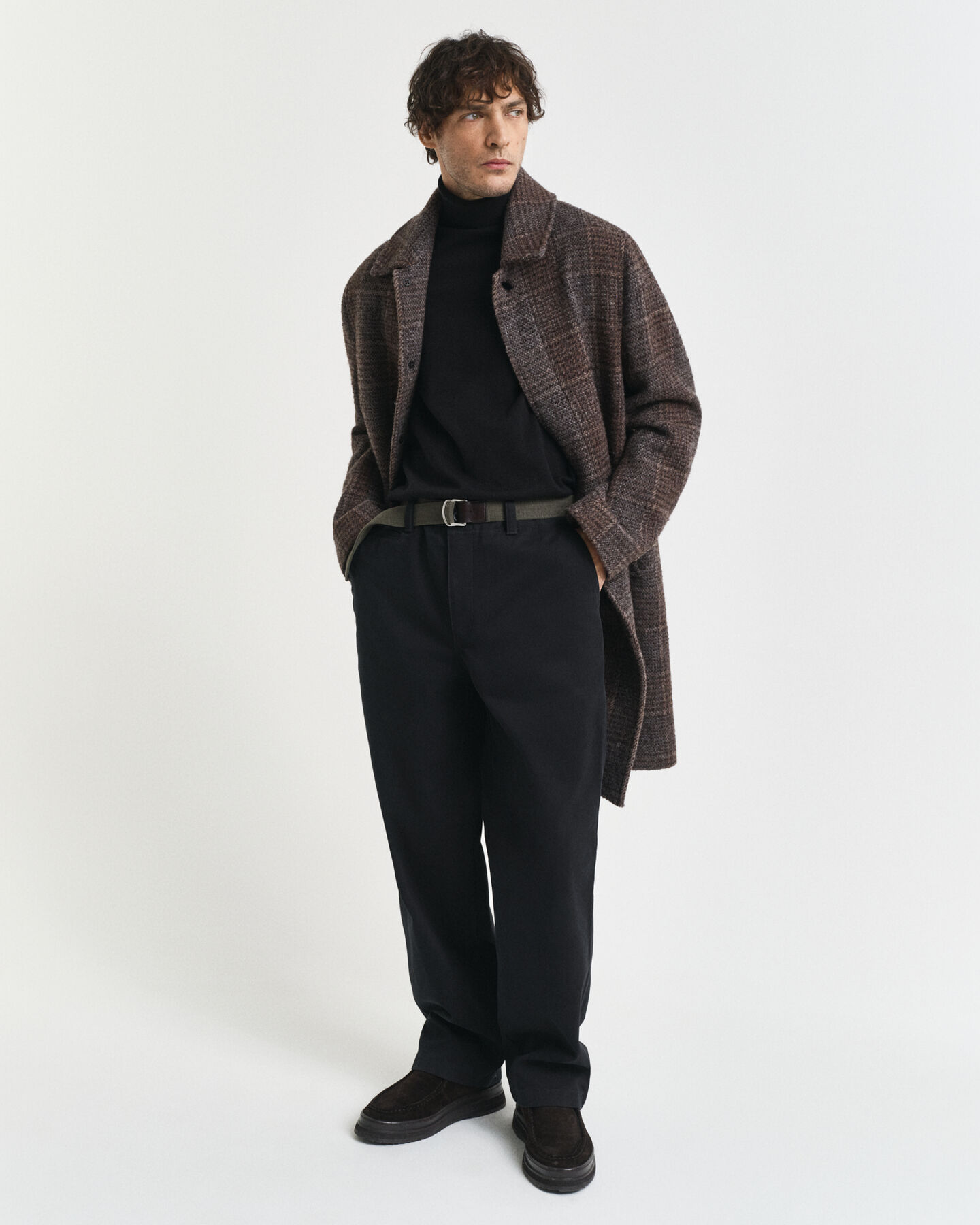 Maglia in cotone con collo alto classico