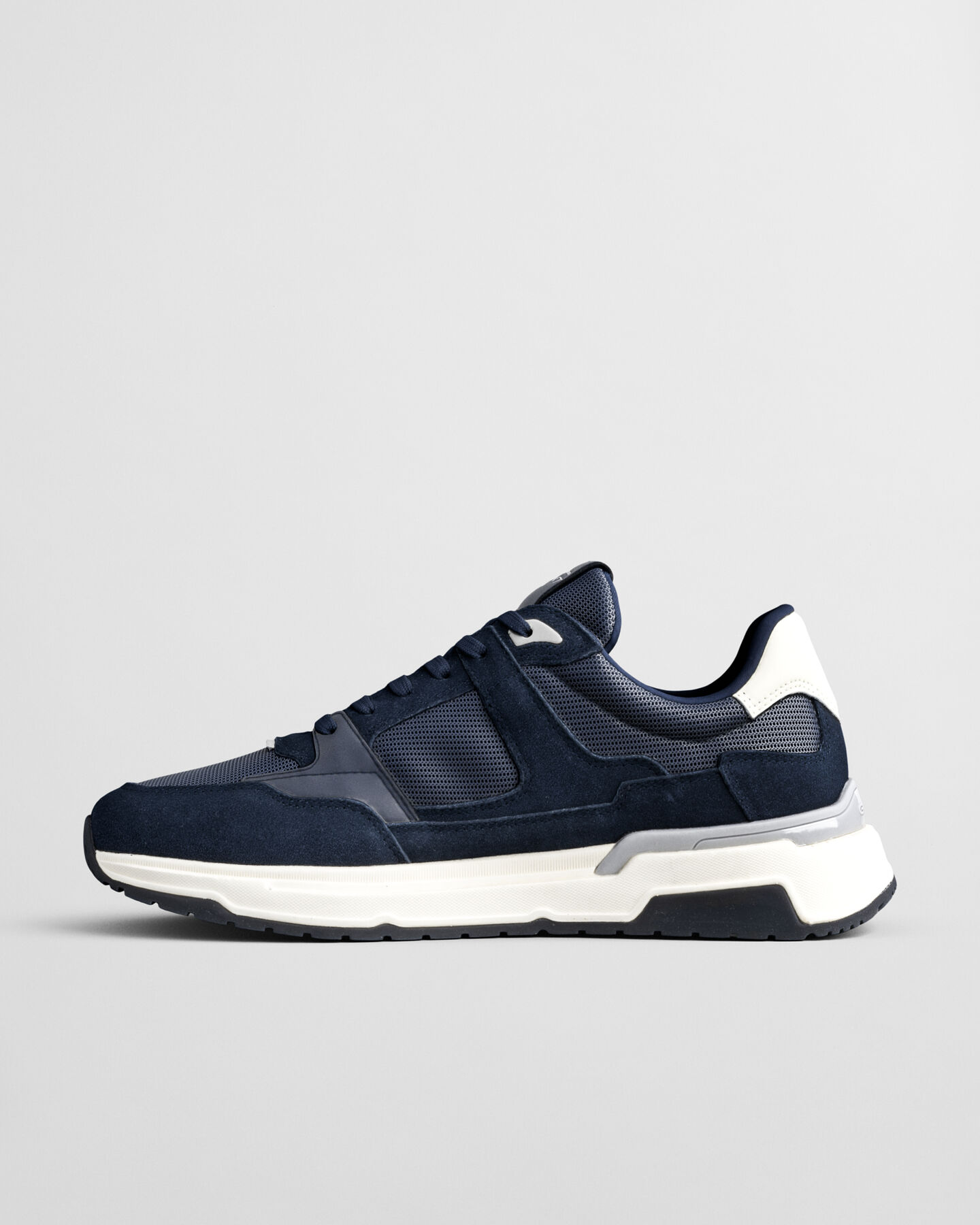 Sneakers Jeuton in camoscio e rete