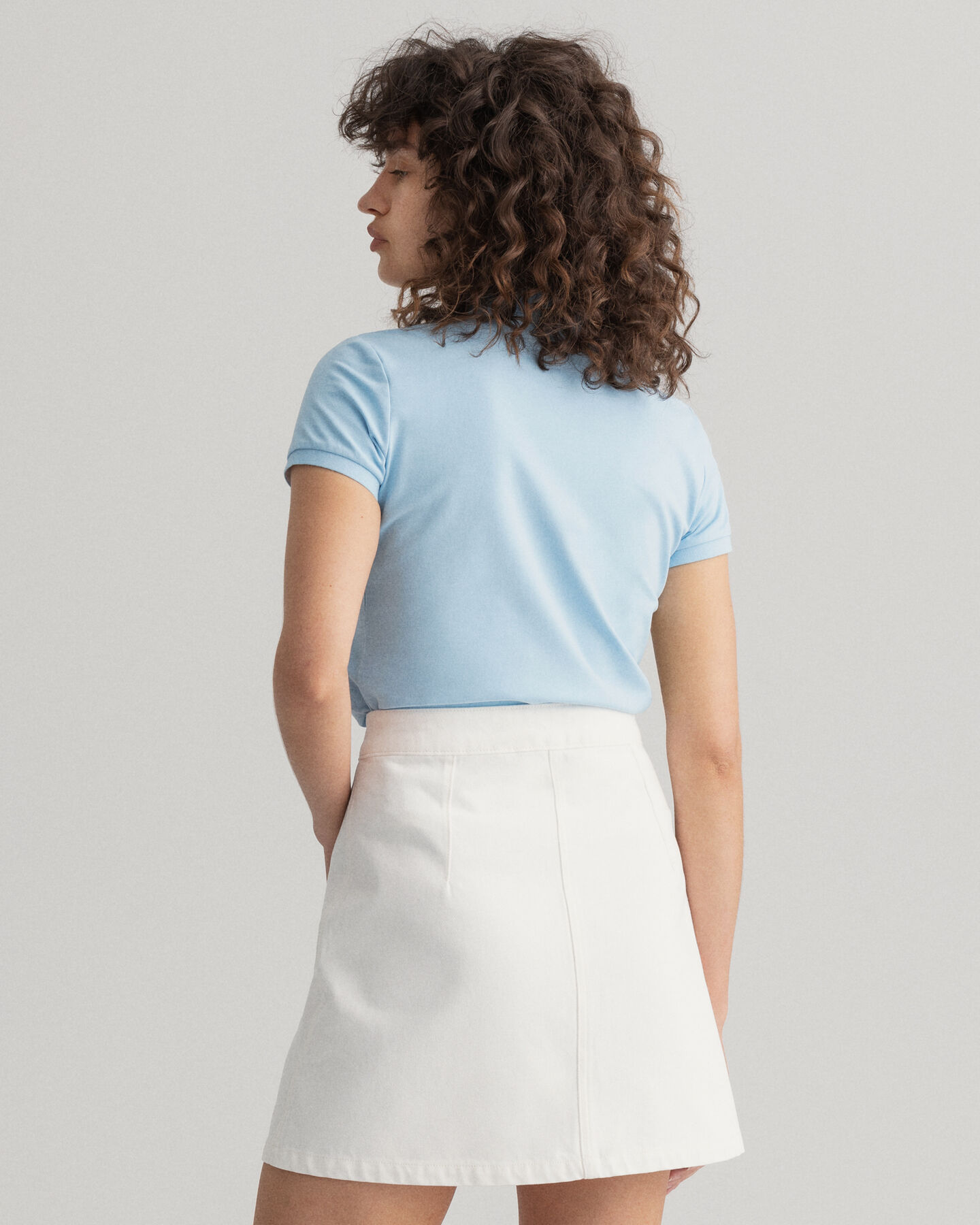 Polo in piqu&eacute; con colletto a contrasto