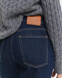 Jeans elasticizzati con gamba dritta