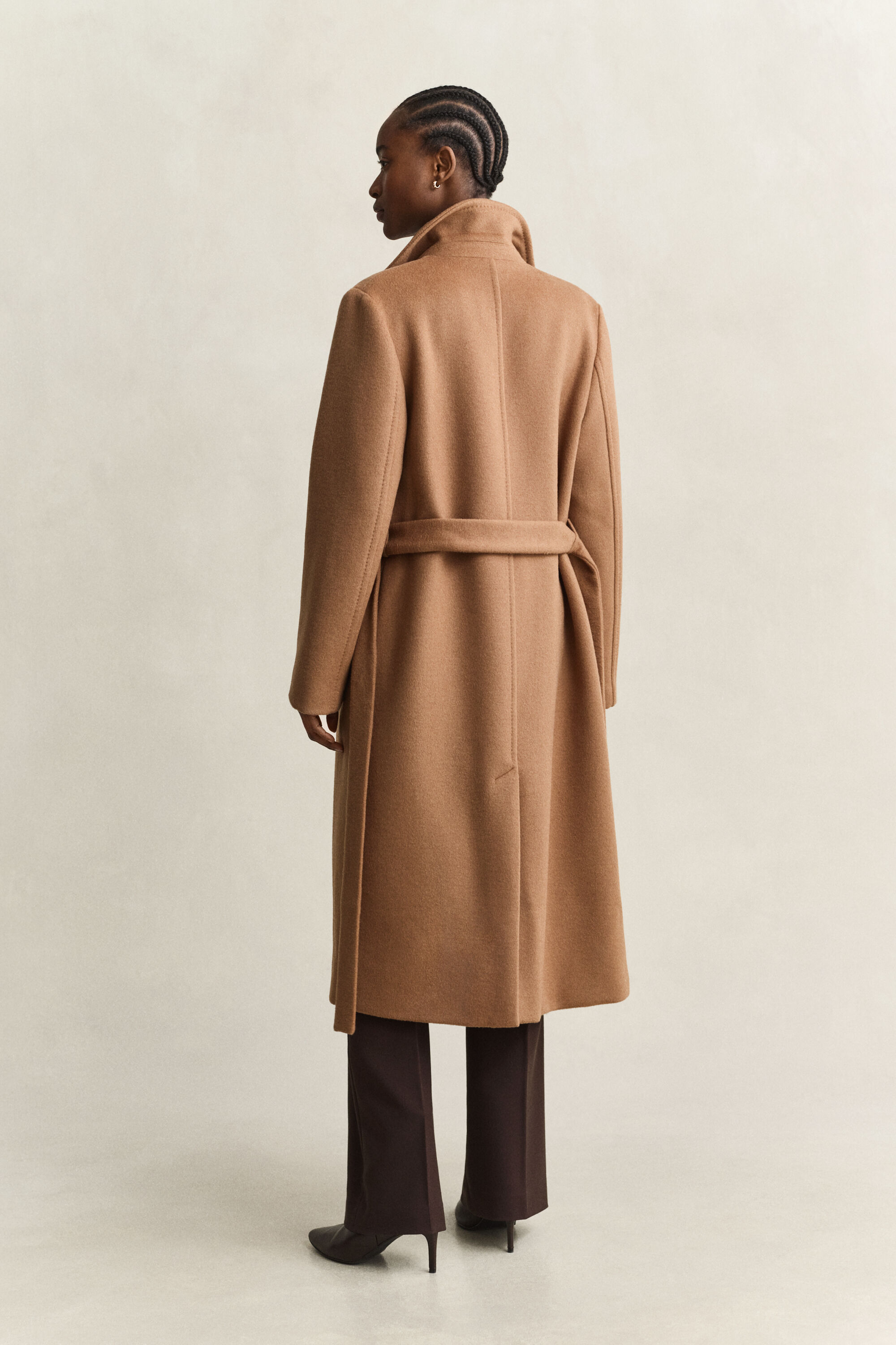 Cappotto con cintura in misto lana