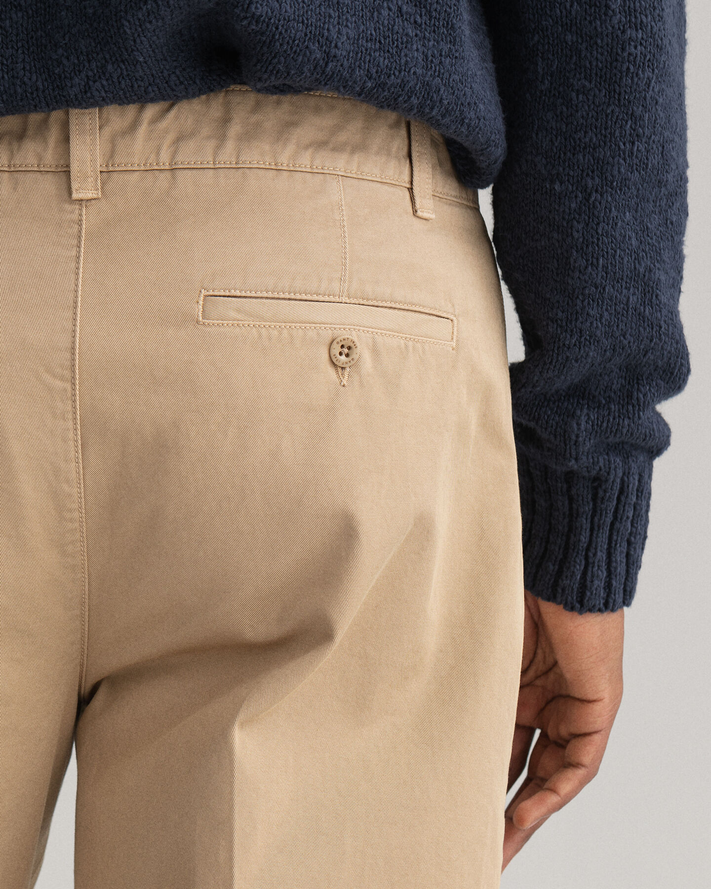 Pantaloni chino in twill di cotone gamba larga
