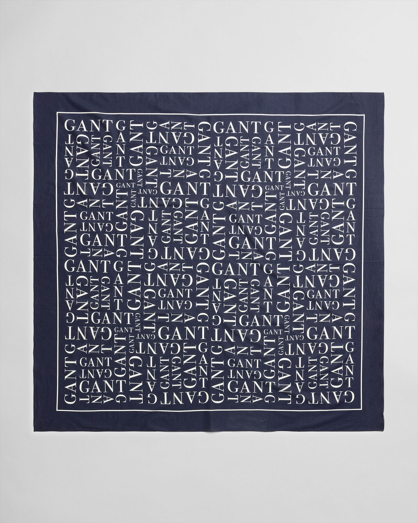 Sarong con stampa Typography