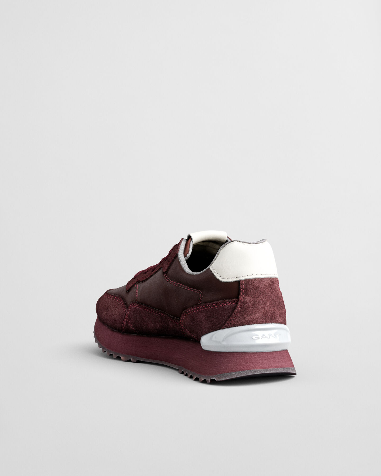 Sneakers Bevinda in camoscio di nylon