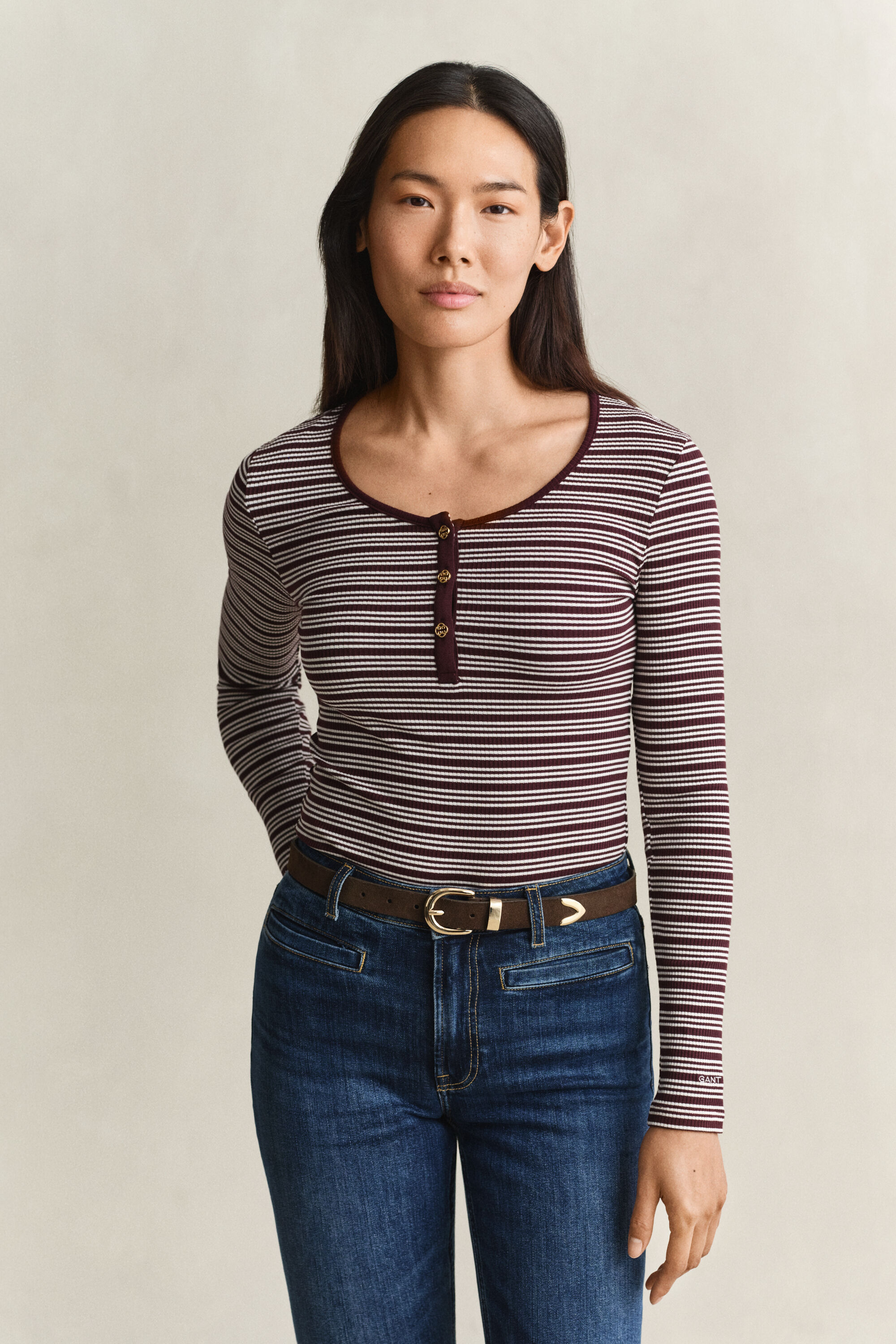 Maglia Henley a coste a maniche lunghe