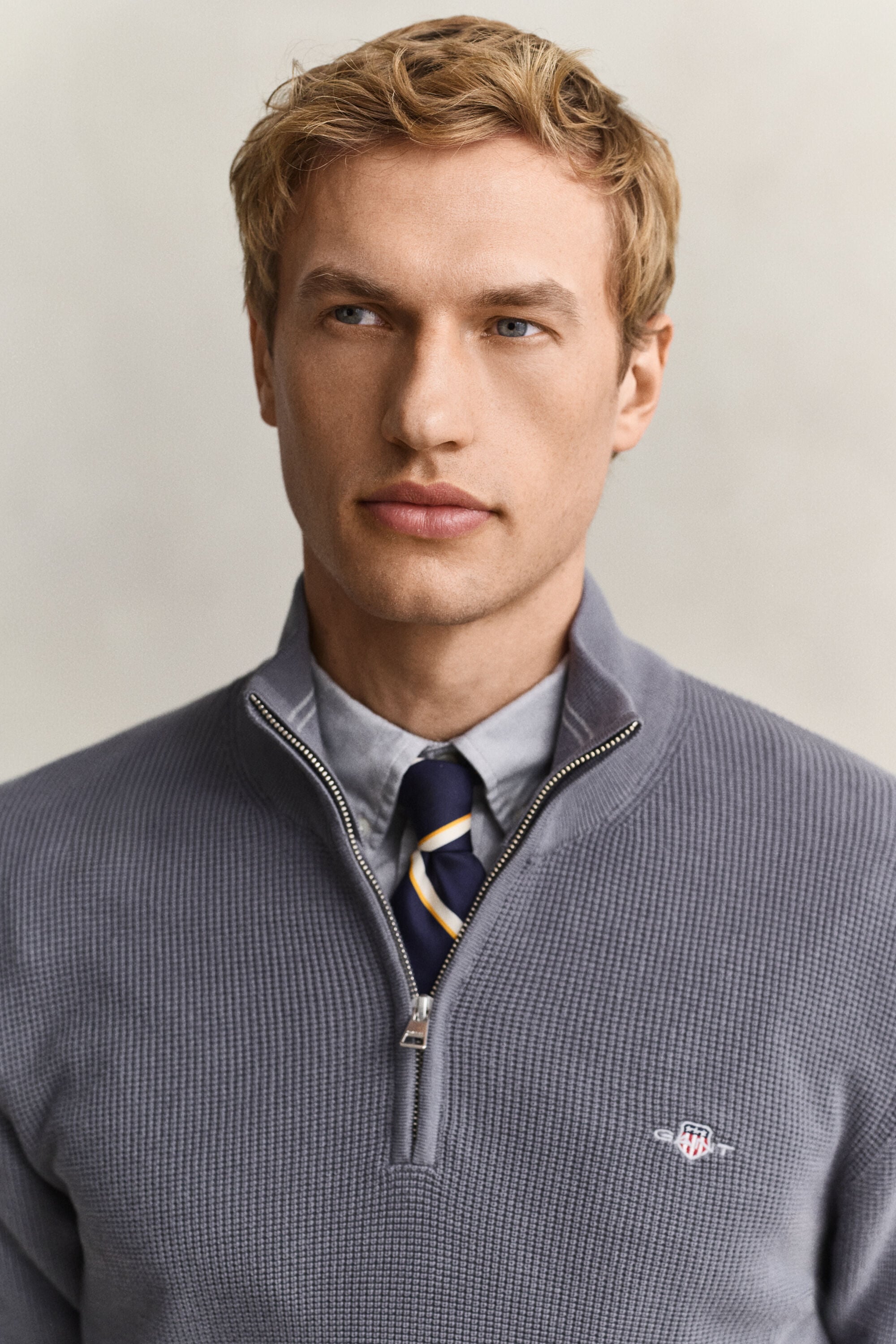 Maglia in cotone testurizzato con zip corta