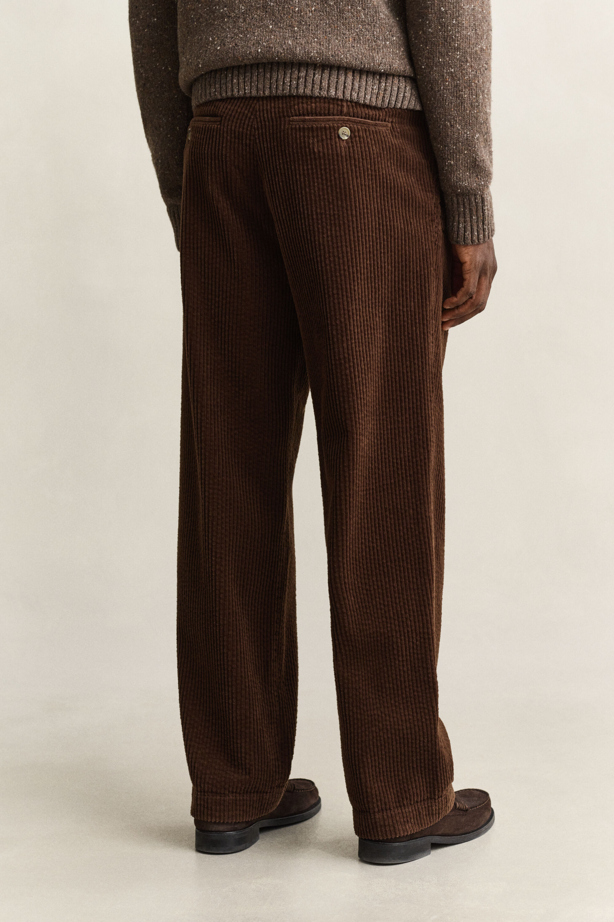 Pantaloni chino in velluto a coste