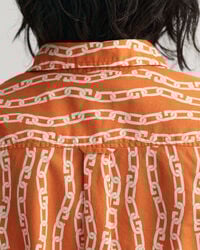 Camicia in voile di cotone con stampa a catena regular fit