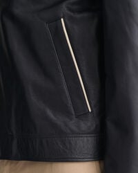 Giacca in pelle corta