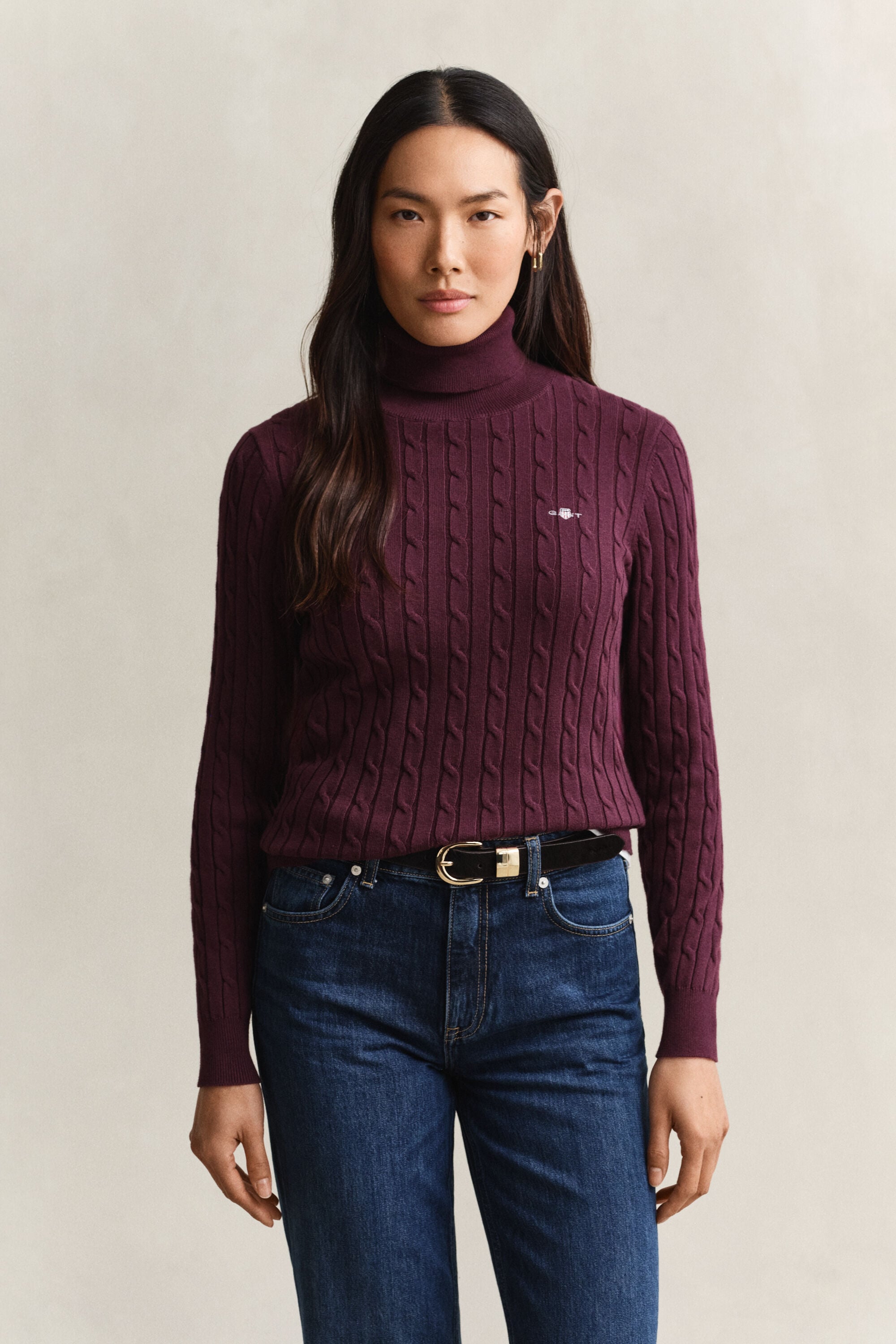 Maglia a collo alto in cotone elasticizzato a trecce