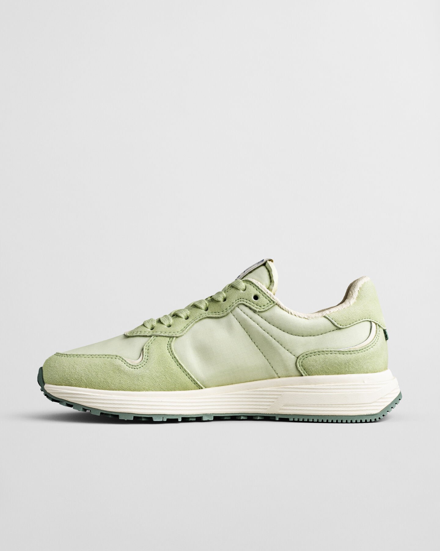 Sneakers Beywin in camoscio