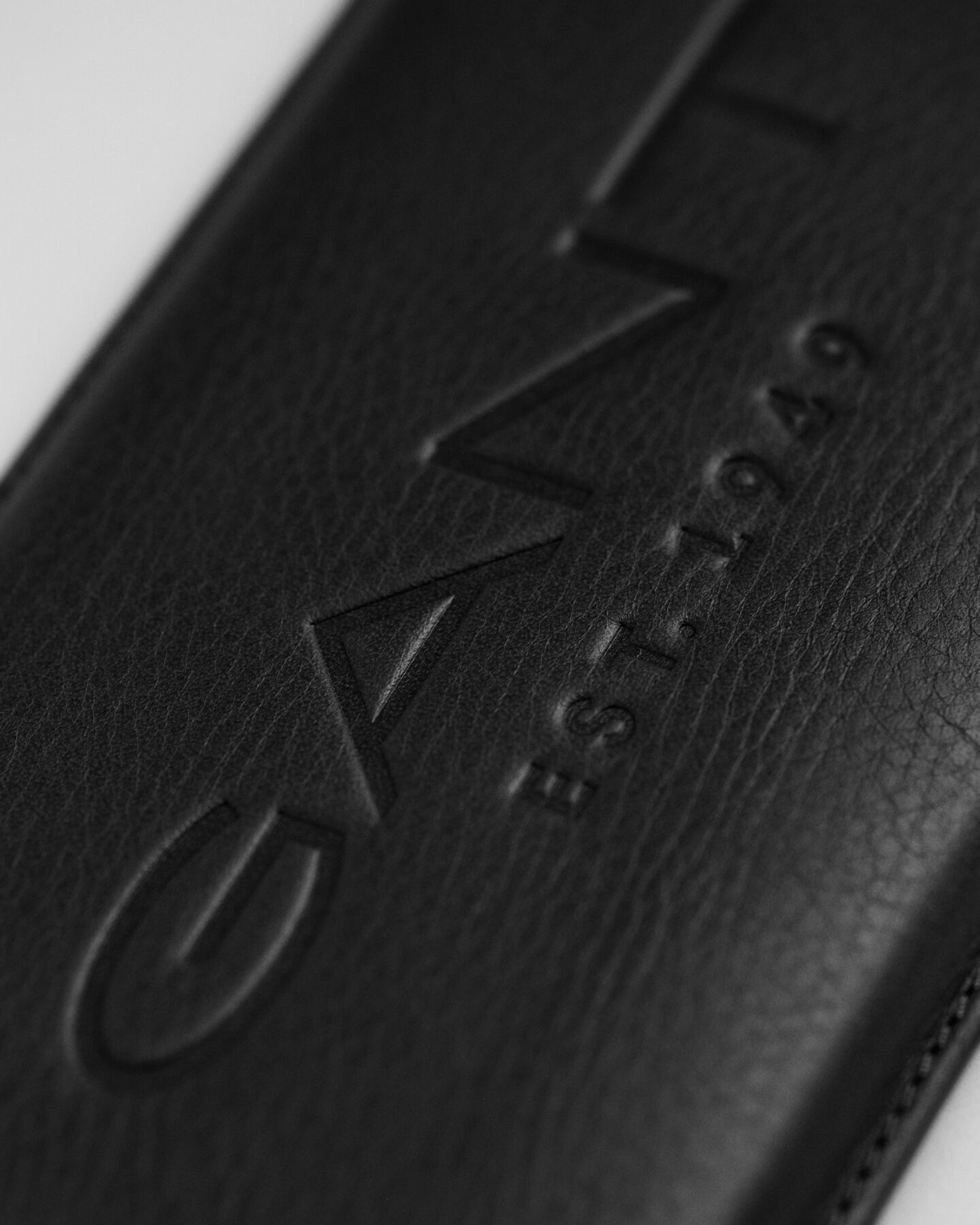 Pochette da collo in pelle