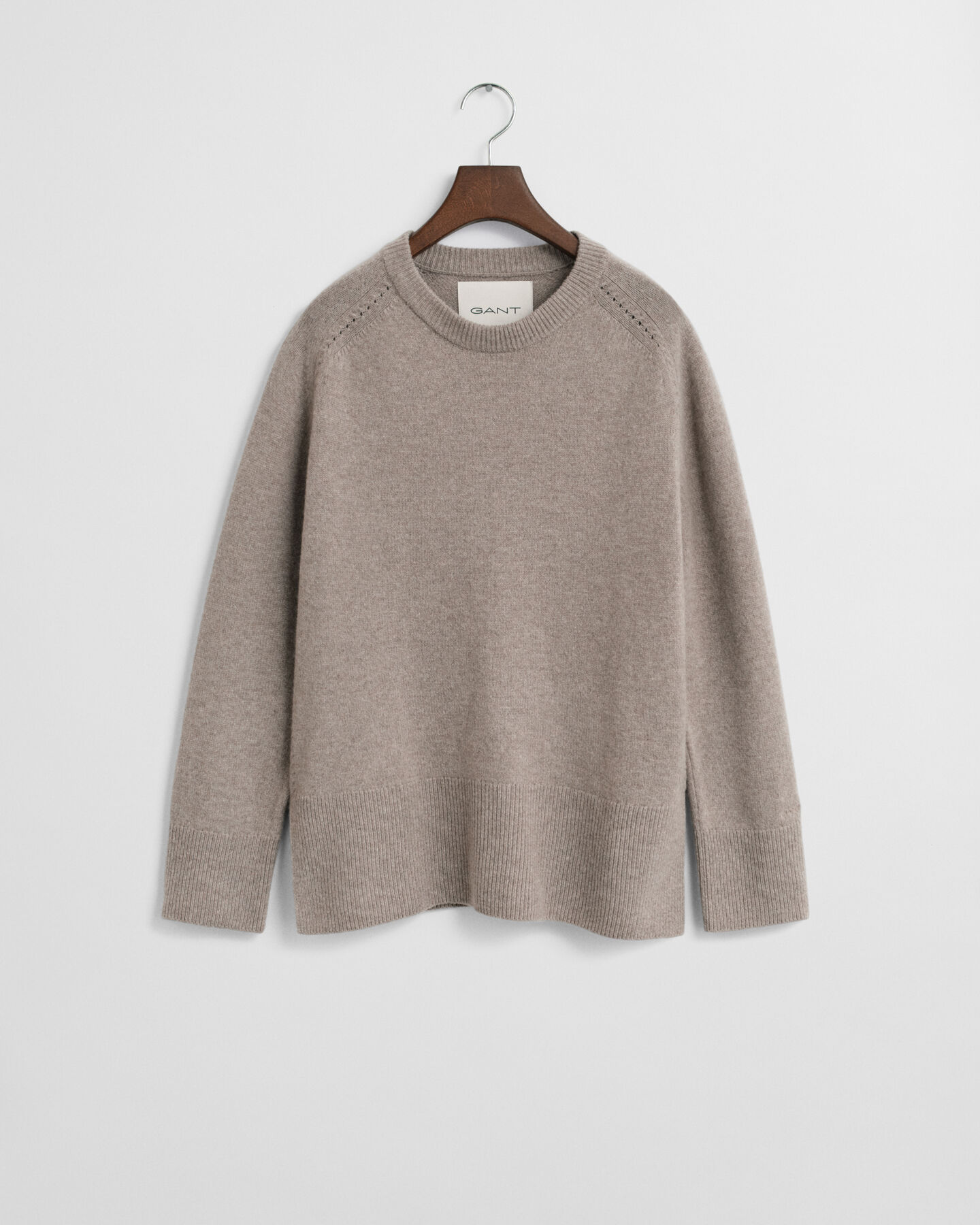Maglia girocollo in morbida lana misto cashmere